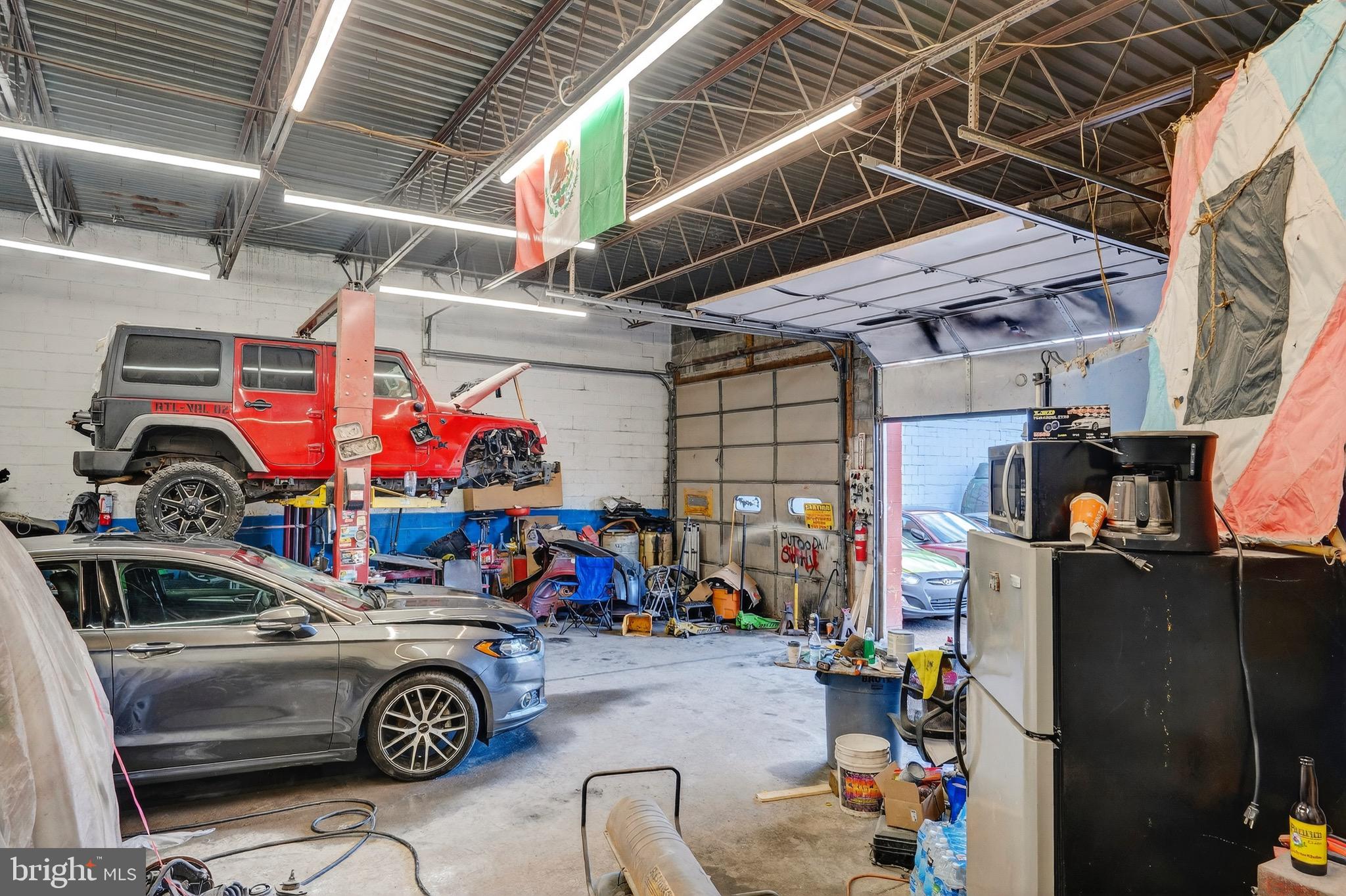 WISSINOMING - Commercial Sale