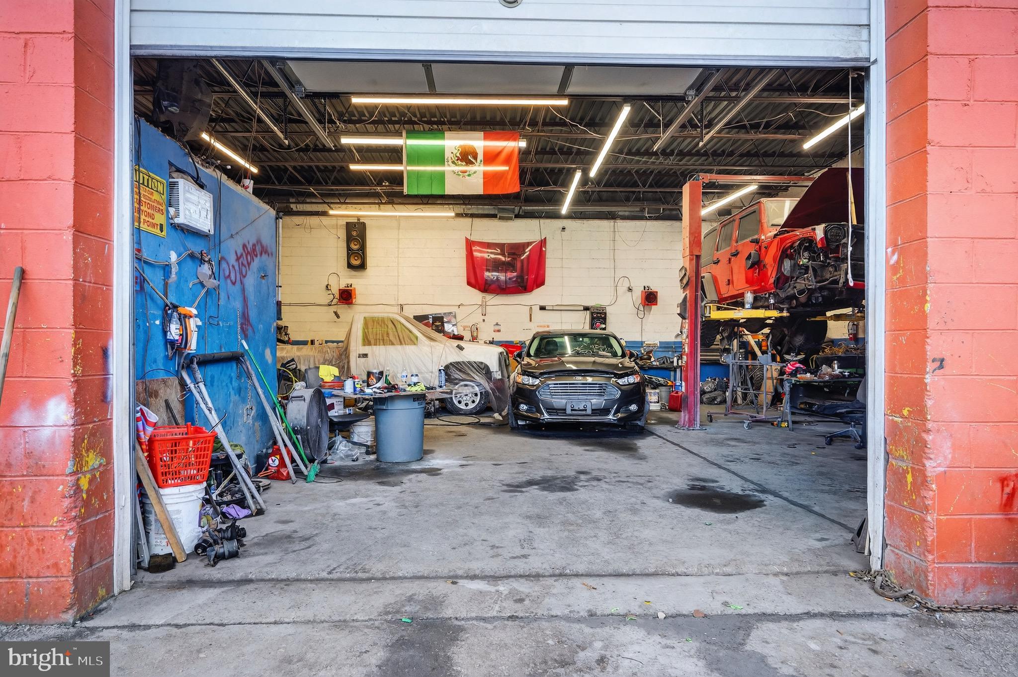 WISSINOMING - Commercial Sale