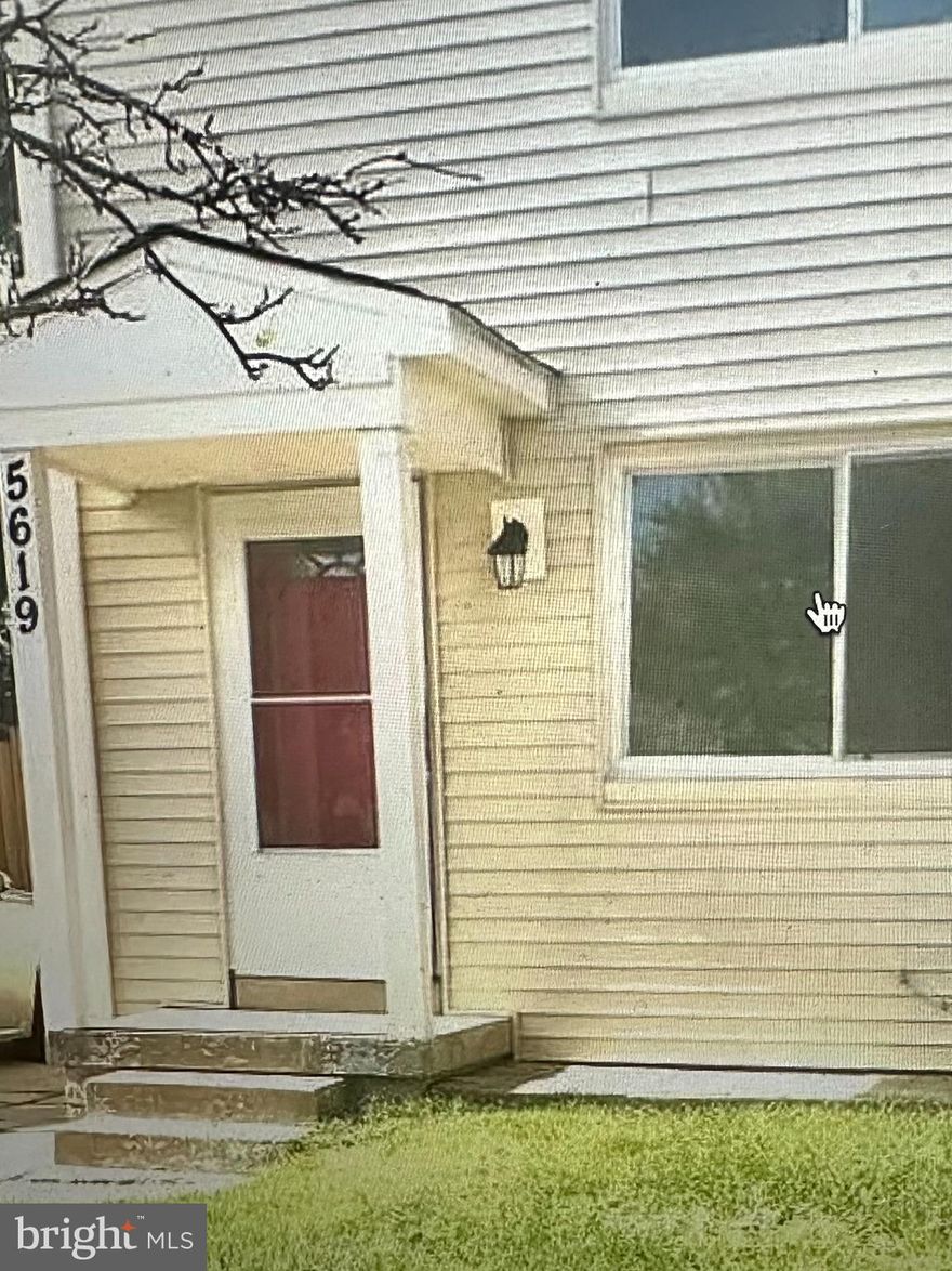 GREAT LOCATION FOR  A  DUPLEX IN ARLINGTON *****CLOSE TO PENTAGON METRO BUS AND BALLSTON SCIENCE AND TECHNOLOGY OFFICES.  LOTS OF IMPROVEMENT DONE IN THE LAST FOUR YEARS INCLUDE ROOF, HVAC, WINDOWS, ELECTRICAL, KITCHEN, BATH, & FLOORING AND MUCH MORE !!!! FENCED  BACKYARD WITH BRICK PATIO ***CLOSE TO MAJOR ROUTES OF I-395, 50 & 7, SHOPPING CENTERS, GROCERY CENTERS AND COMMUNITY CENTERS.