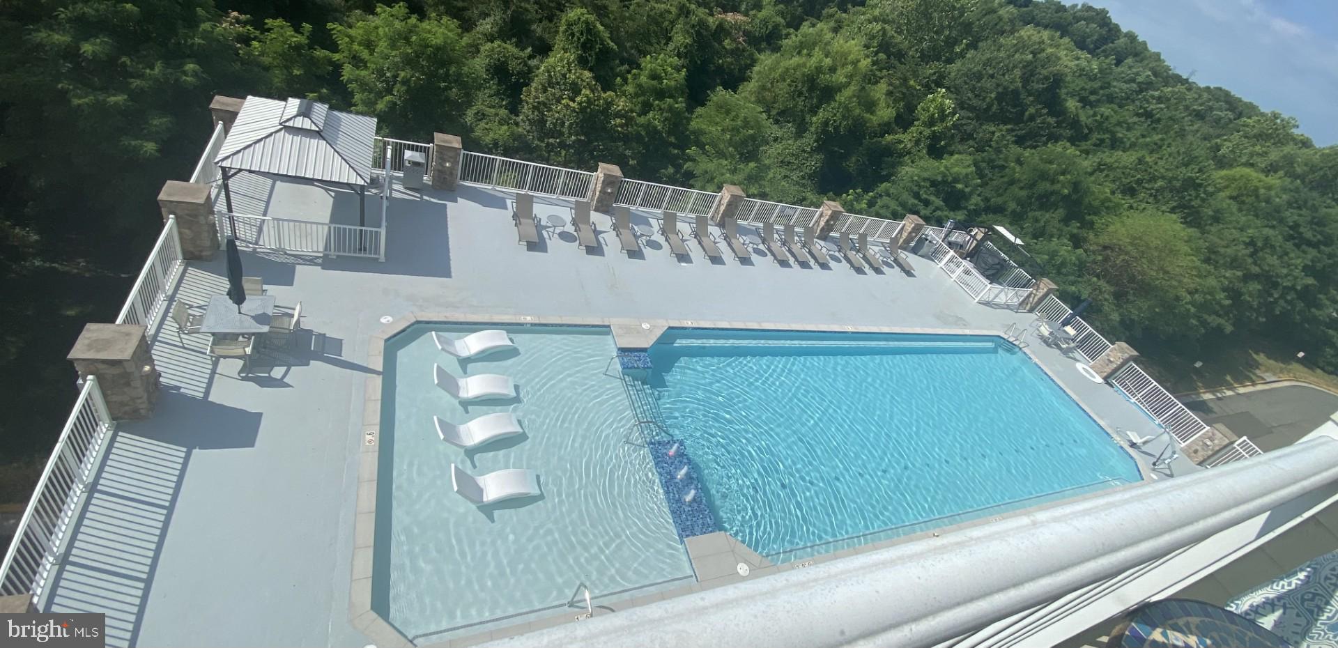 ISABELLA AT MONTICELLO MEWS - Residential Lease