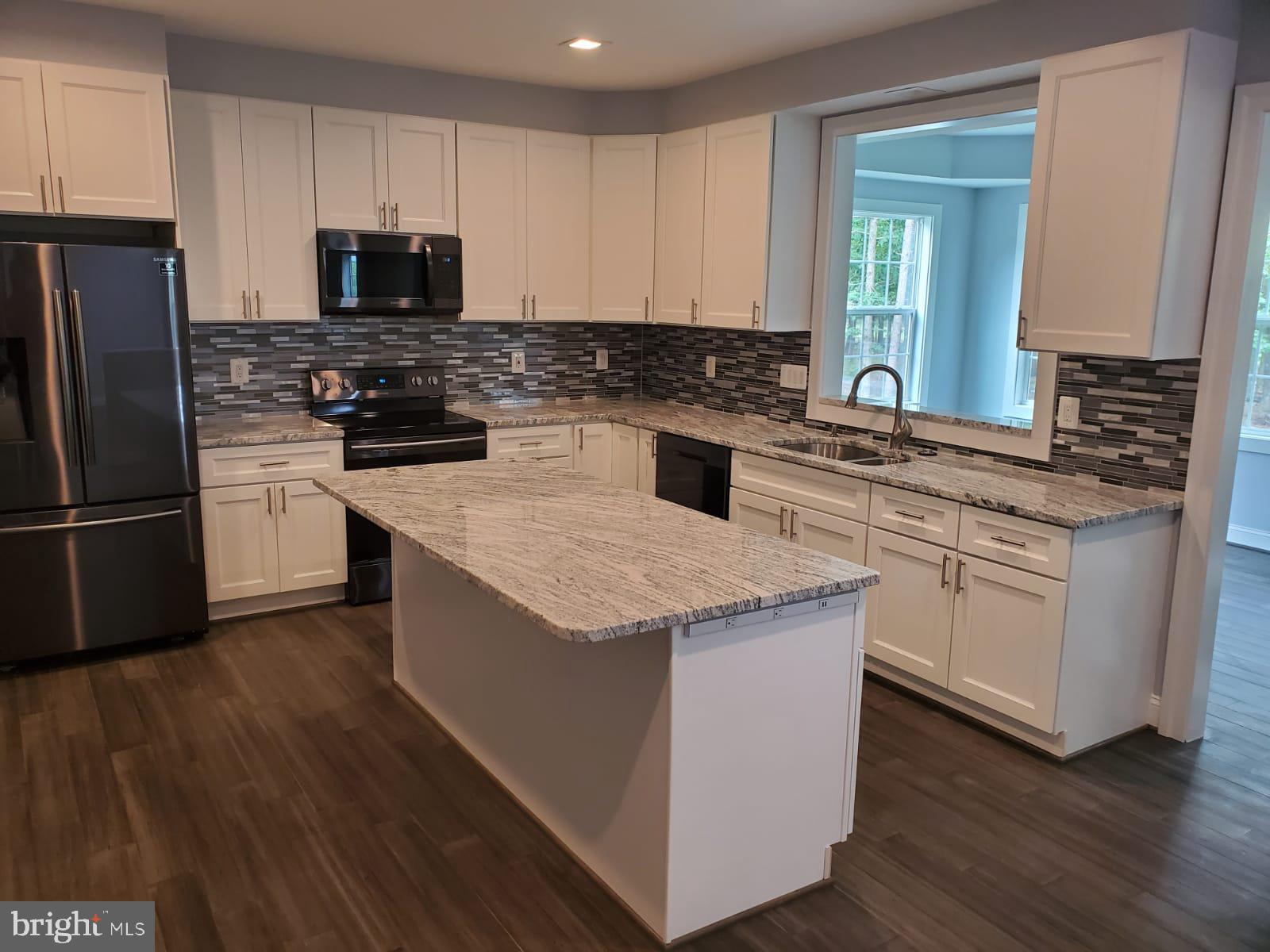 FAWN LAKE - Residential