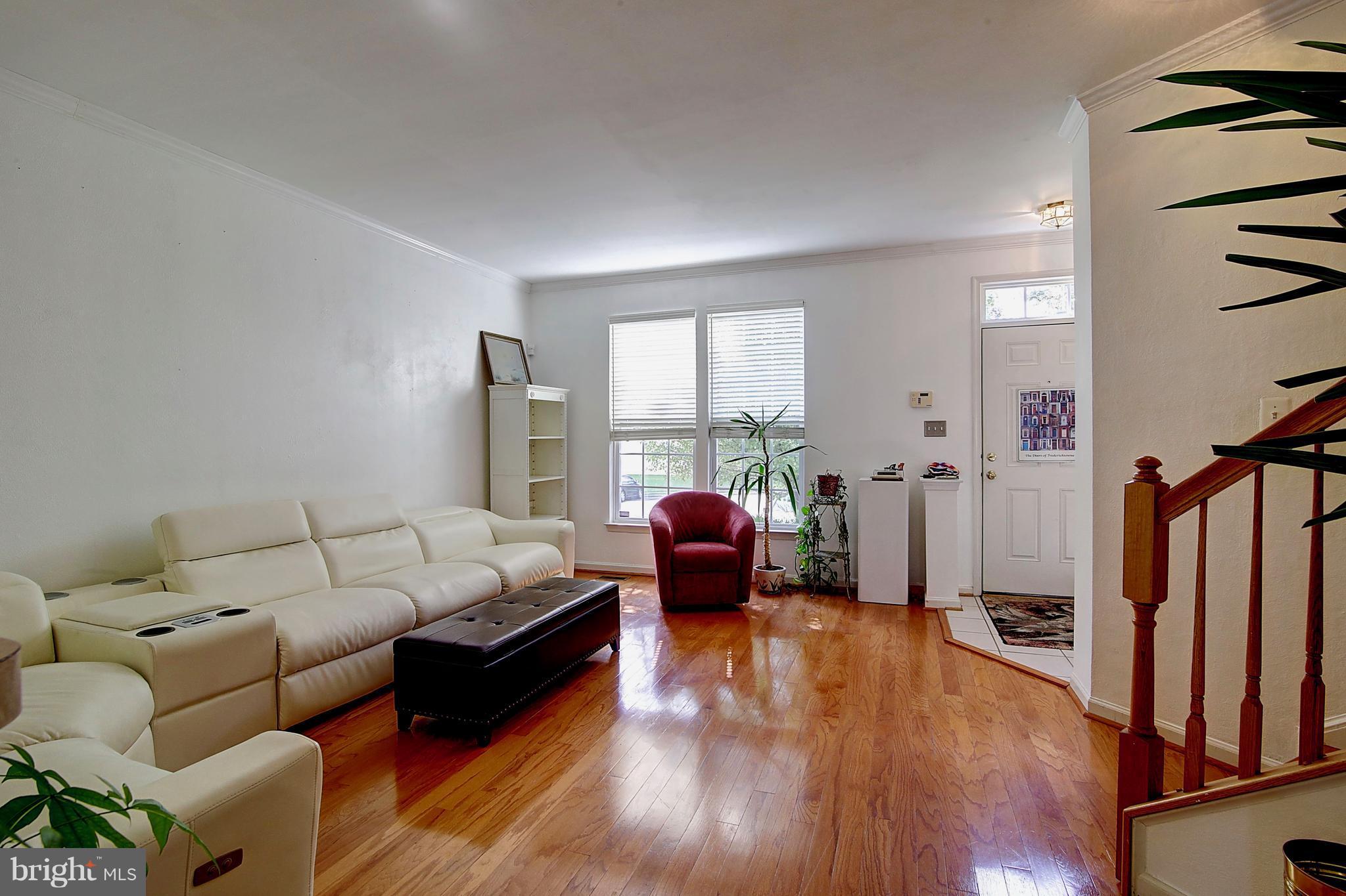 GALYN MANOR - Residential