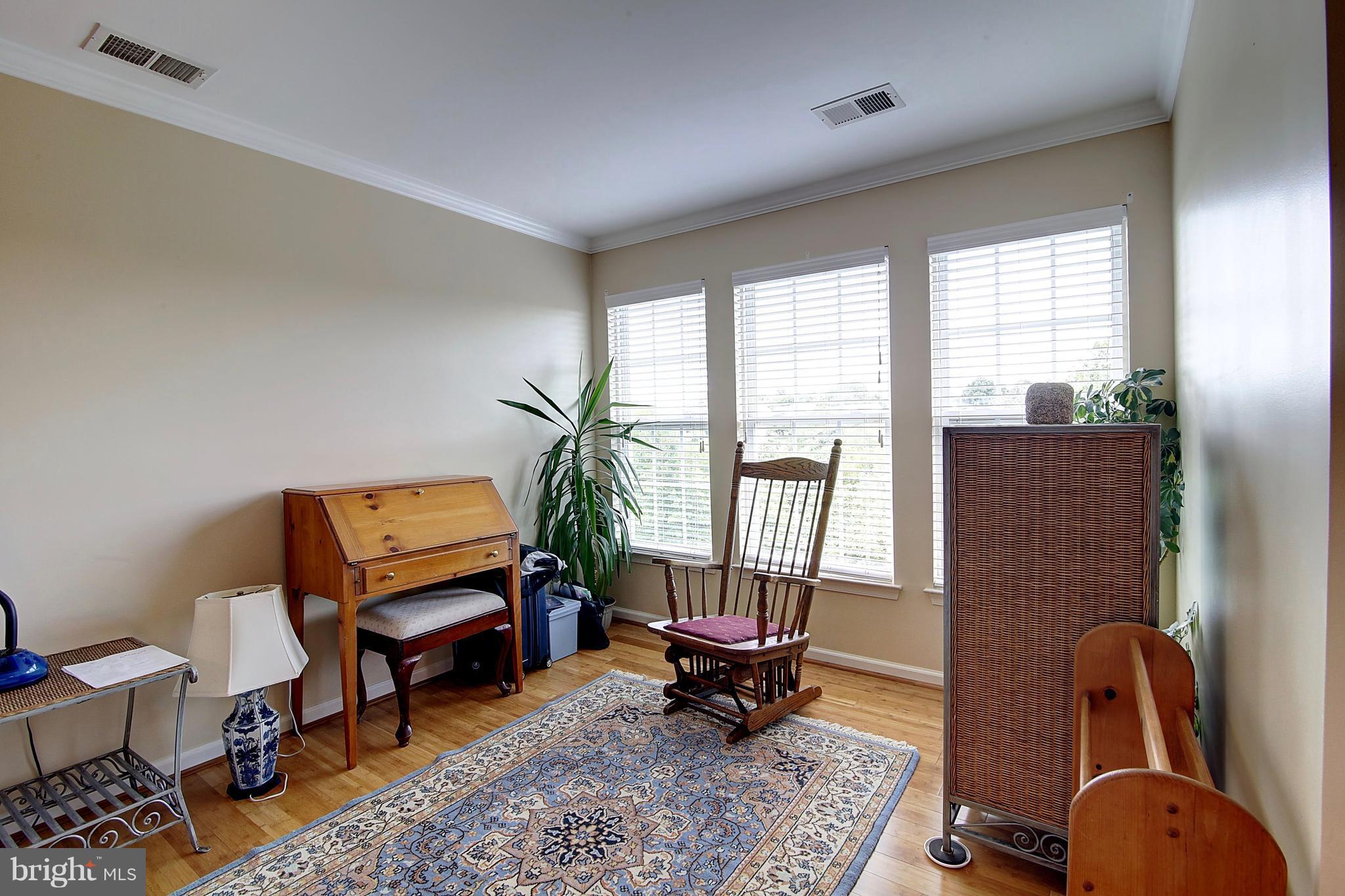 GALYN MANOR - Residential