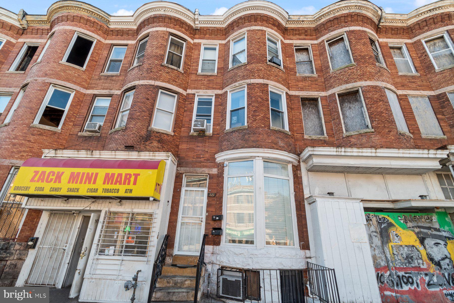 3 unit building, currently registered as 2 residential units and 1 commercial space in the basement. Current tenants on 1 year leases on 2nd floor, 1st floor vacant and commercial space is vacant. Was renting as a barbershop prior but can be made into anything since cleaning it out. Each unit is spacious and top unit is a 2 level apartment. Well maintained. Come make an offer today.