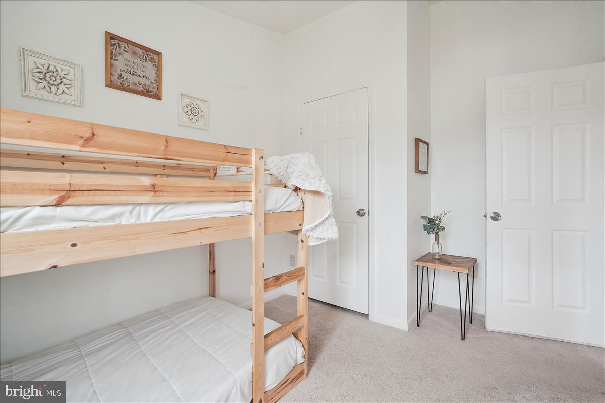 WINDING RIDGE - Residential