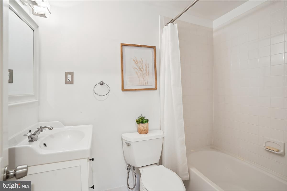 WINDING RIDGE - Residential