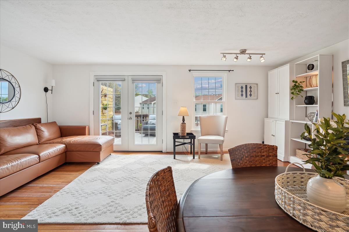 WINDING RIDGE - Residential