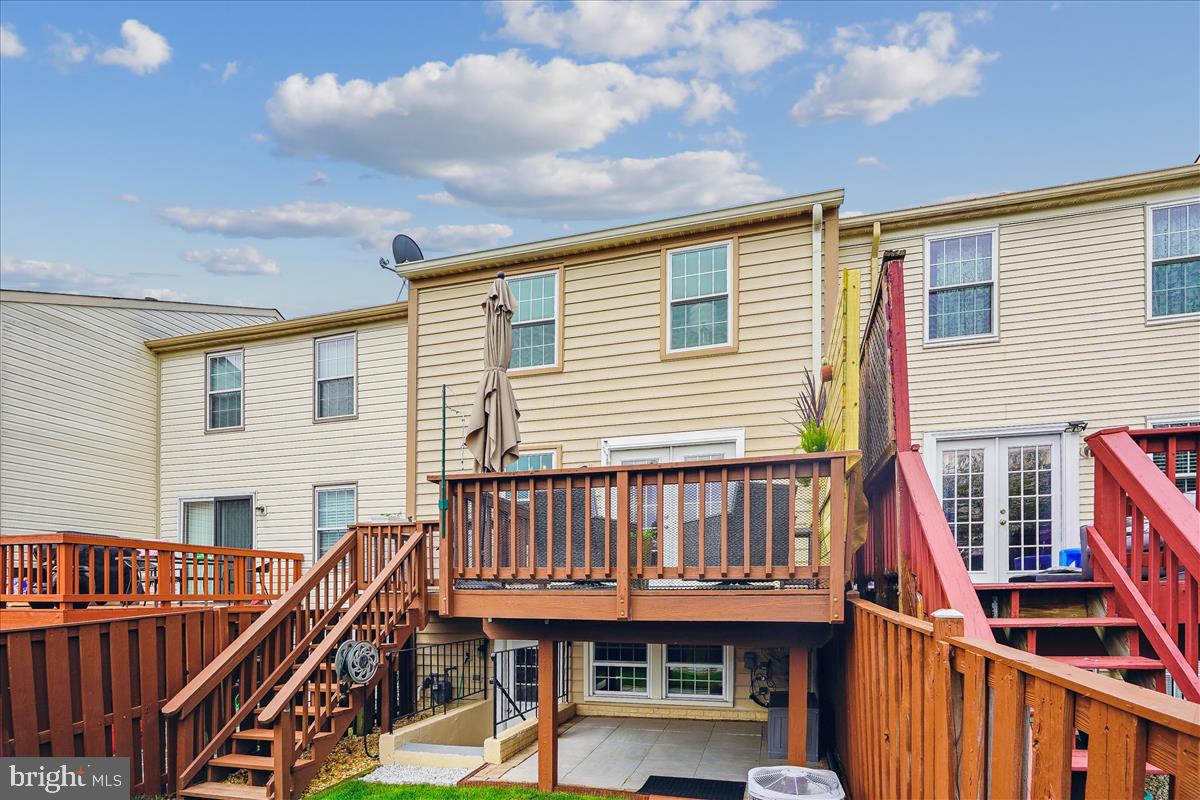 WINDING RIDGE - Residential