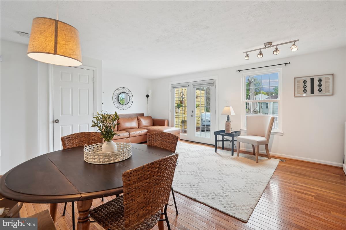 WINDING RIDGE - Residential