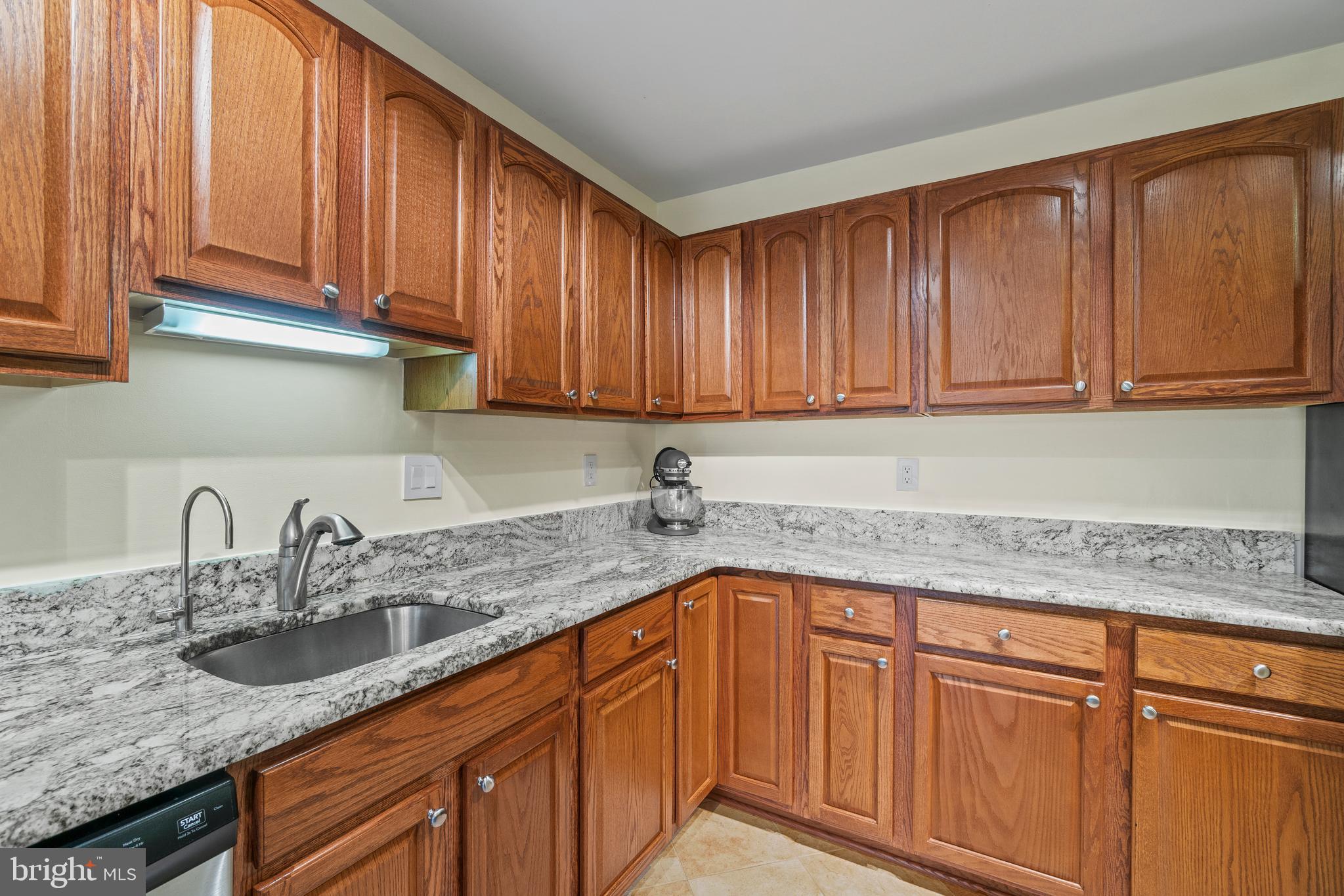 SPRINGFIELD OAKS - Residential