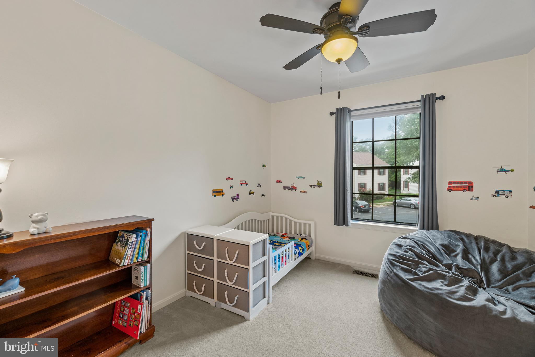 SPRINGFIELD OAKS - Residential