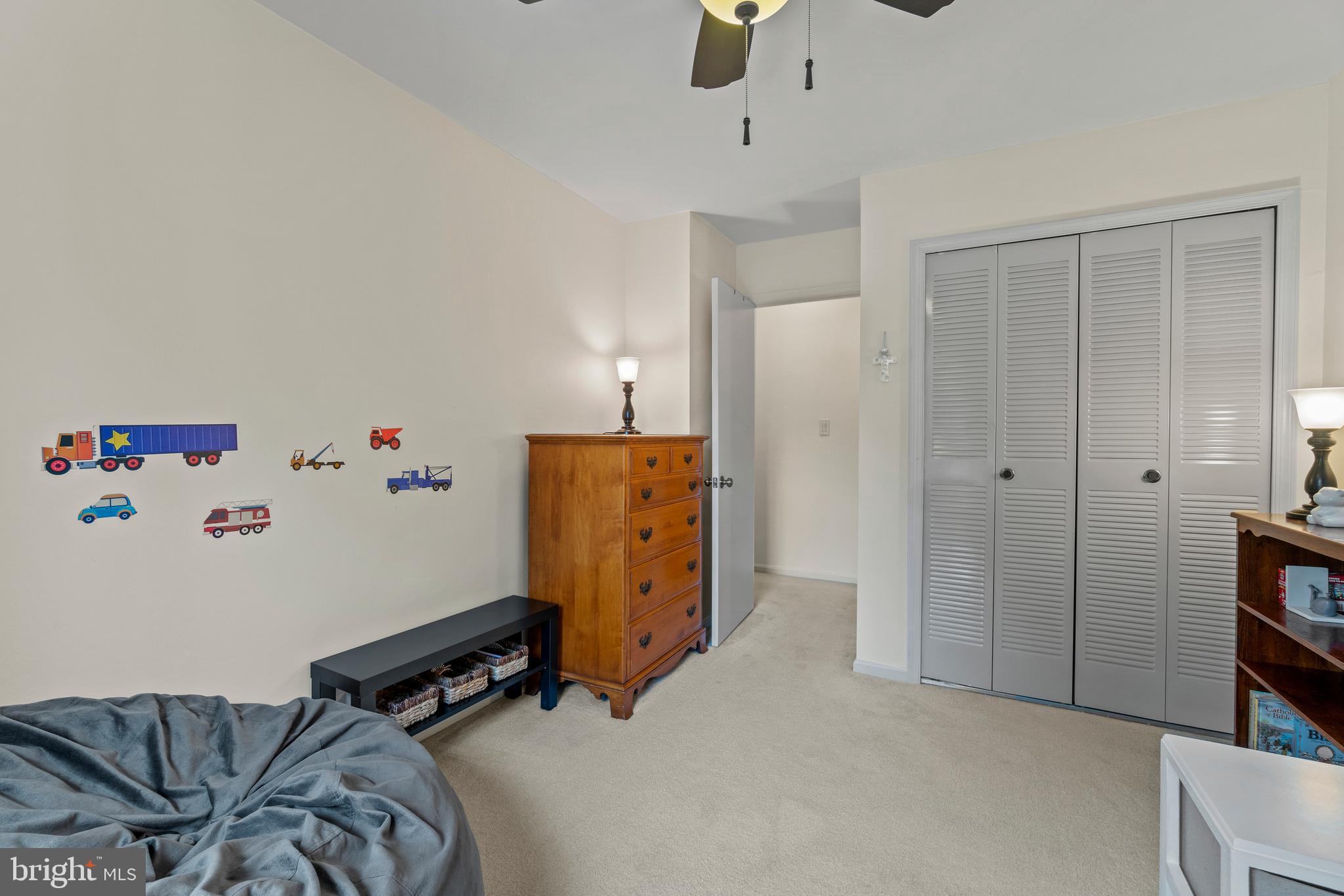 SPRINGFIELD OAKS - Residential