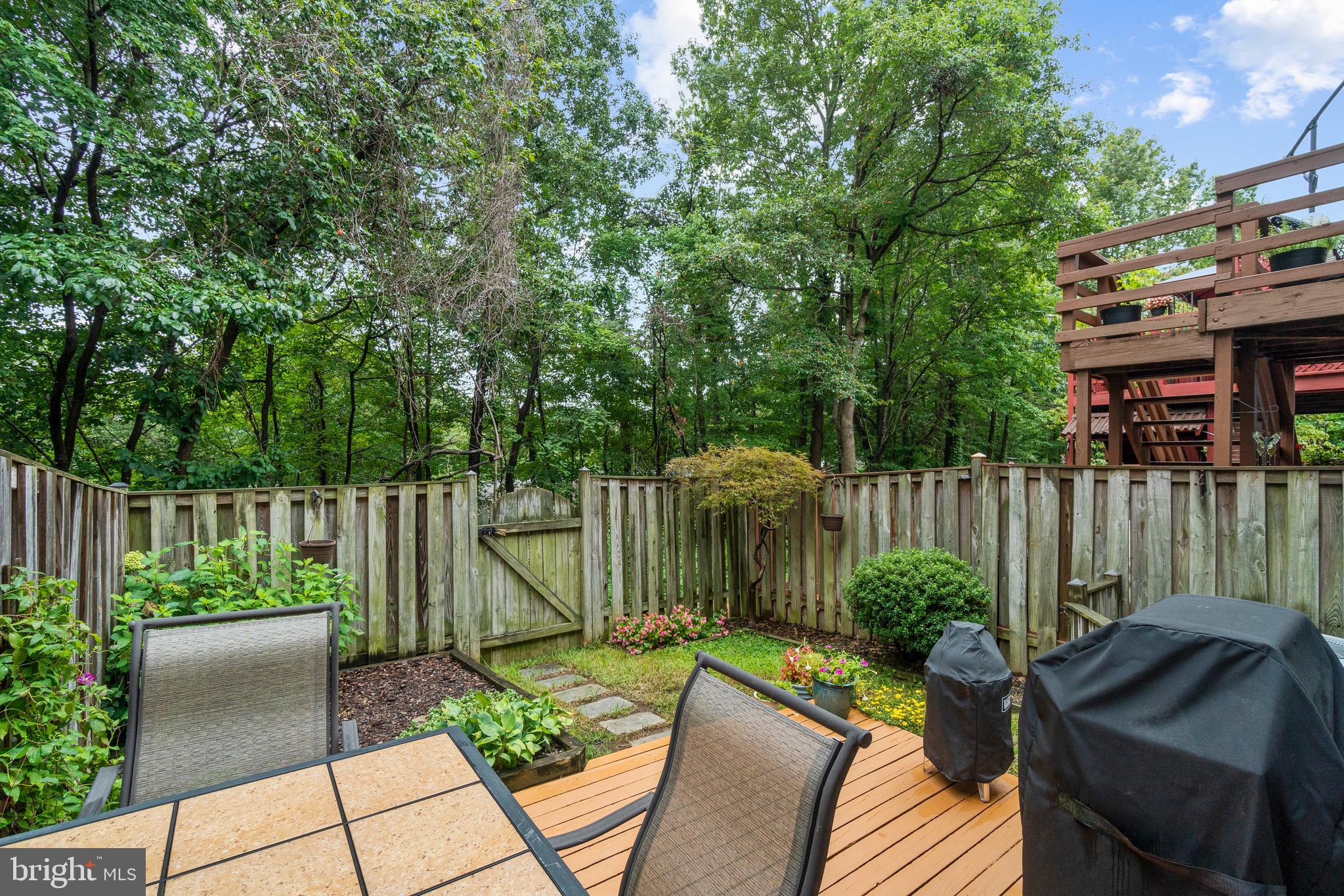 SPRINGFIELD OAKS - Residential