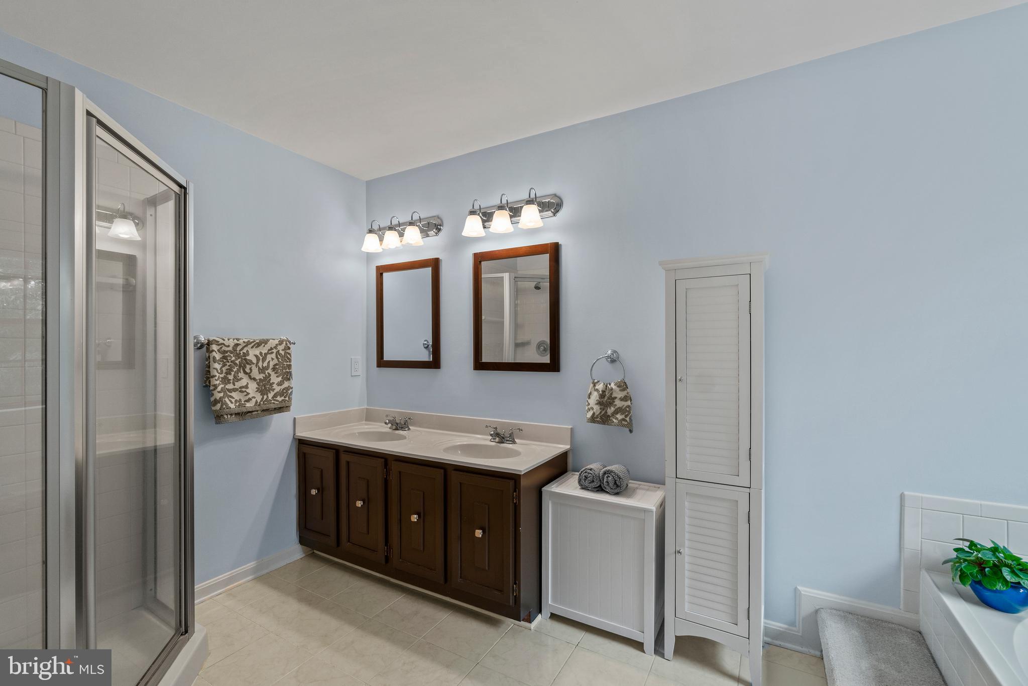 SPRINGFIELD OAKS - Residential