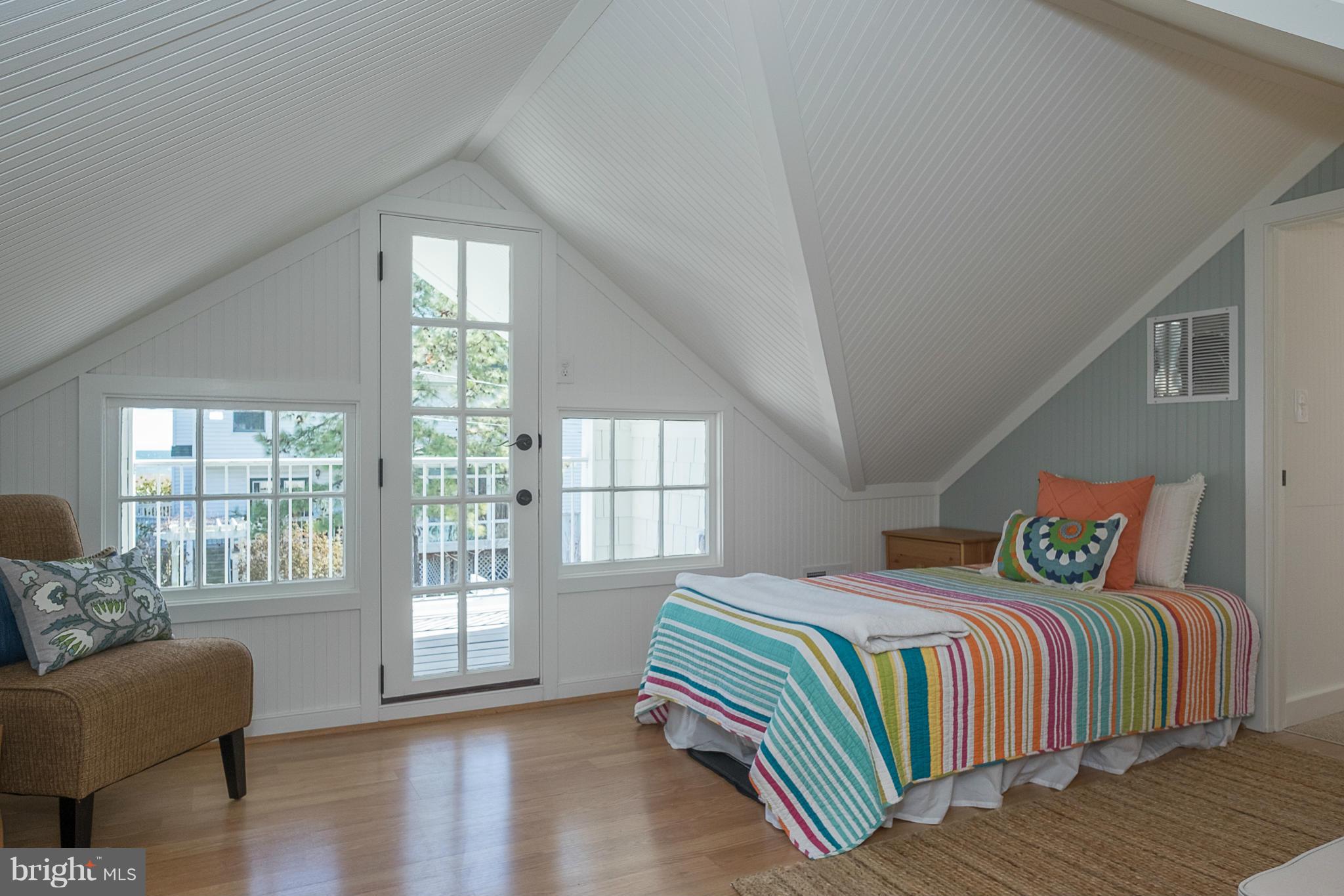 FRANKLIN MANOR BEACH - Residential