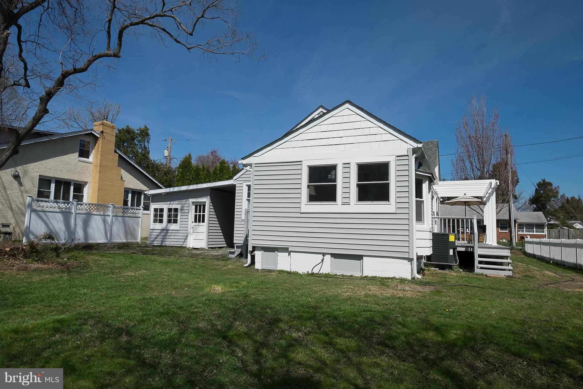 FRANKLIN MANOR BEACH - Residential