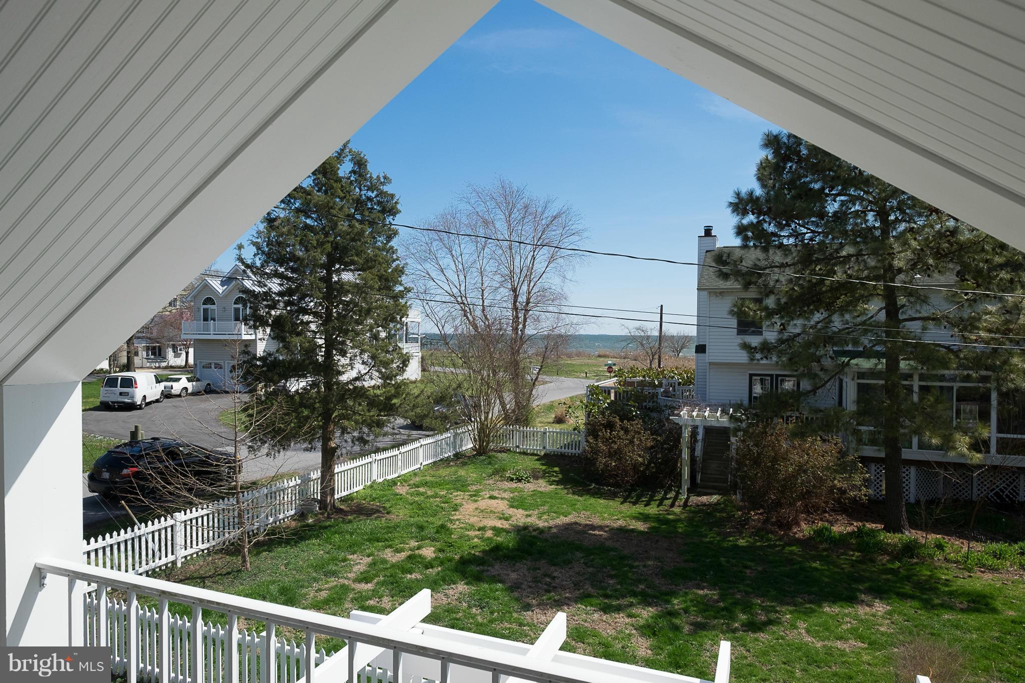 FRANKLIN MANOR BEACH - Residential