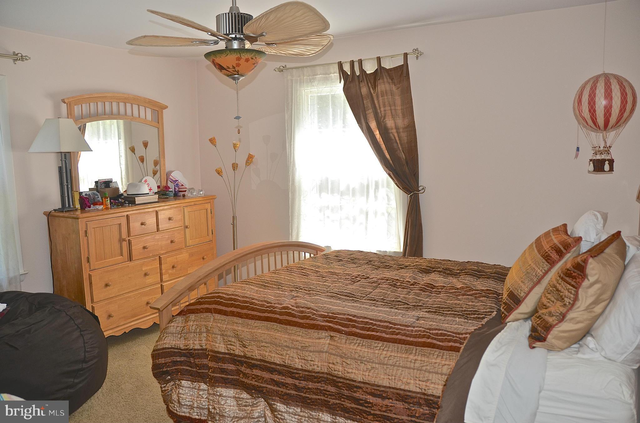 REGULARS - Residential Lease