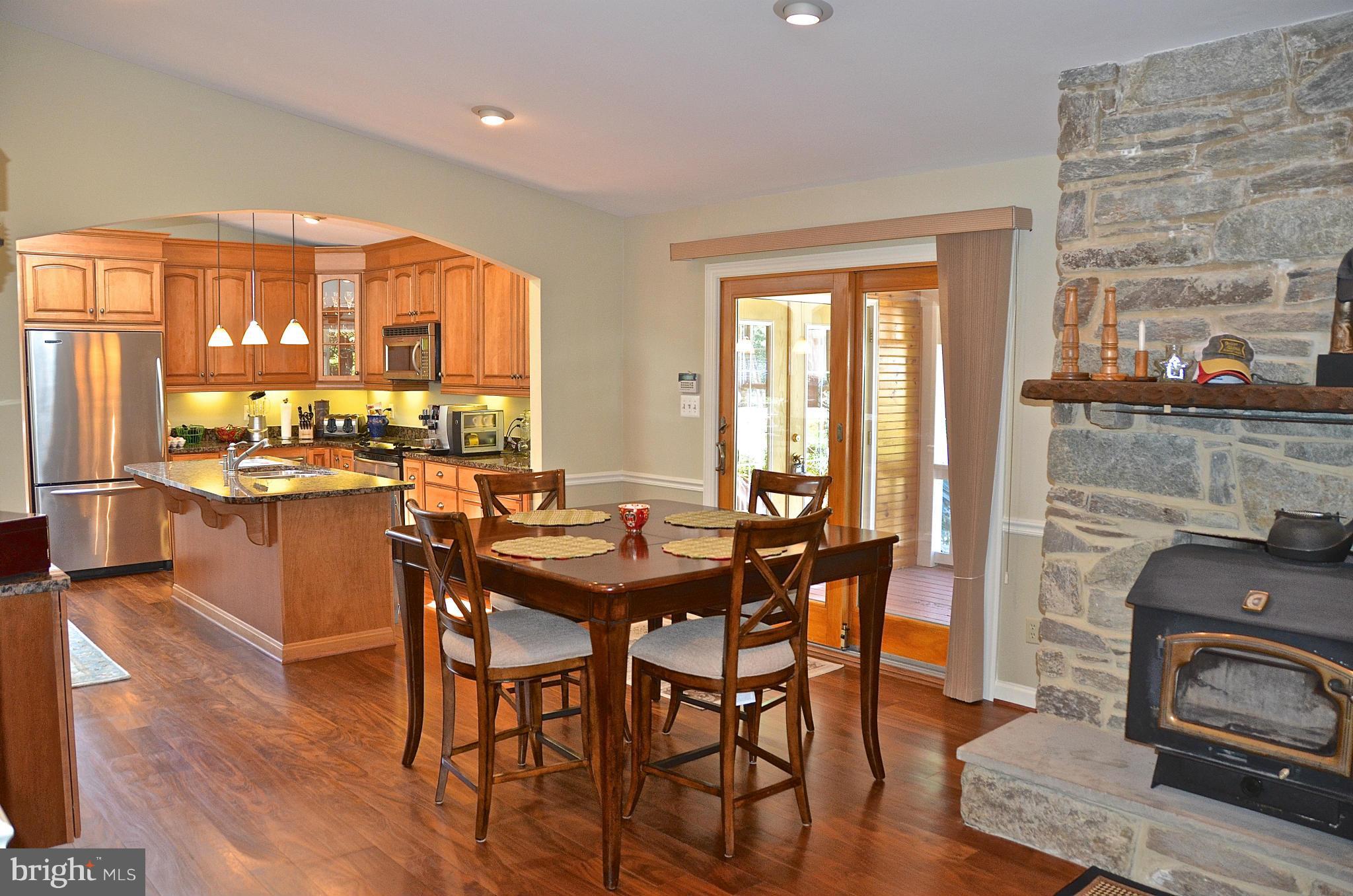 REGULARS - Residential Lease