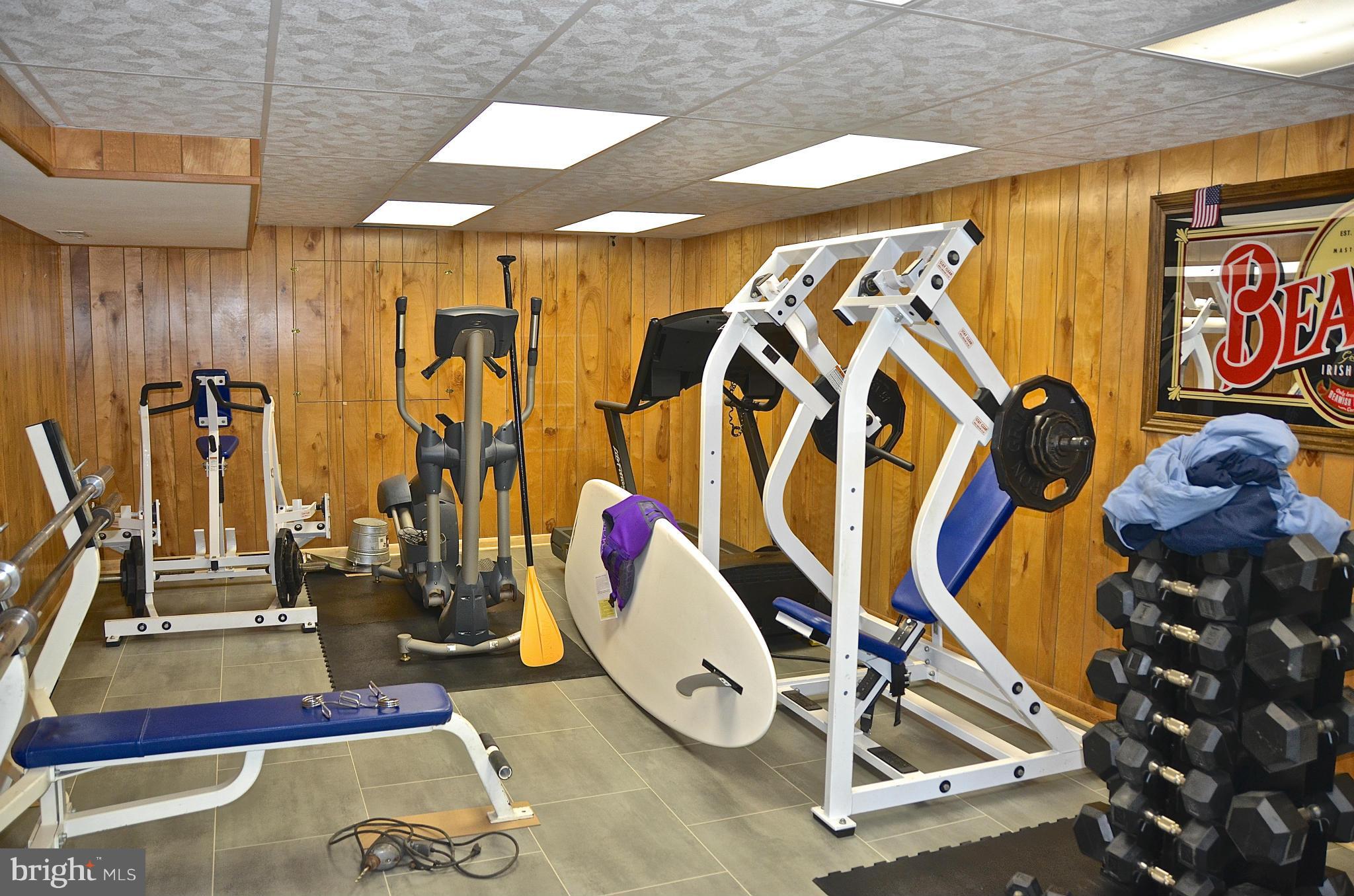 REGULARS - Residential Lease