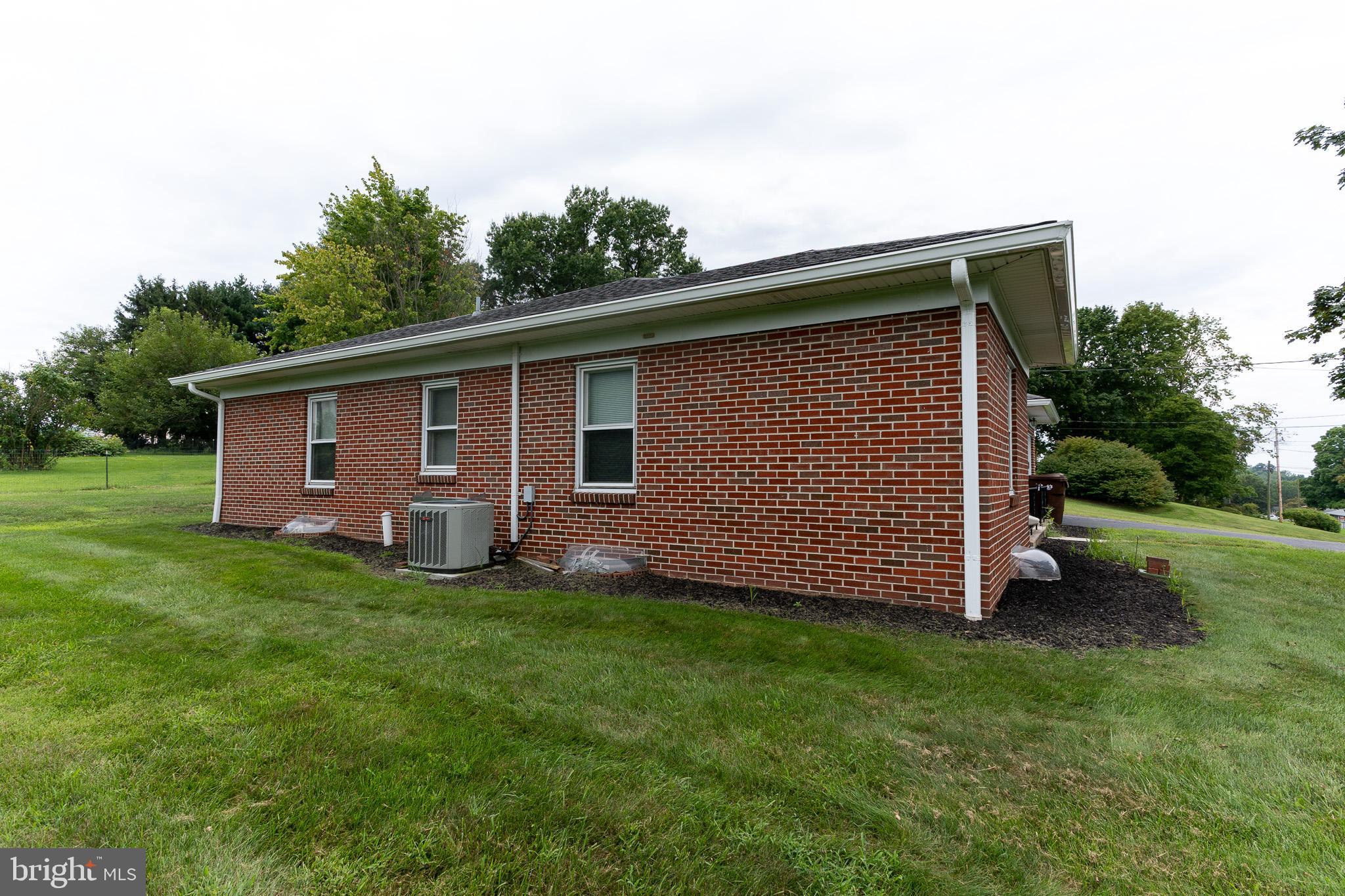 17 TWIN HILL DRIVE