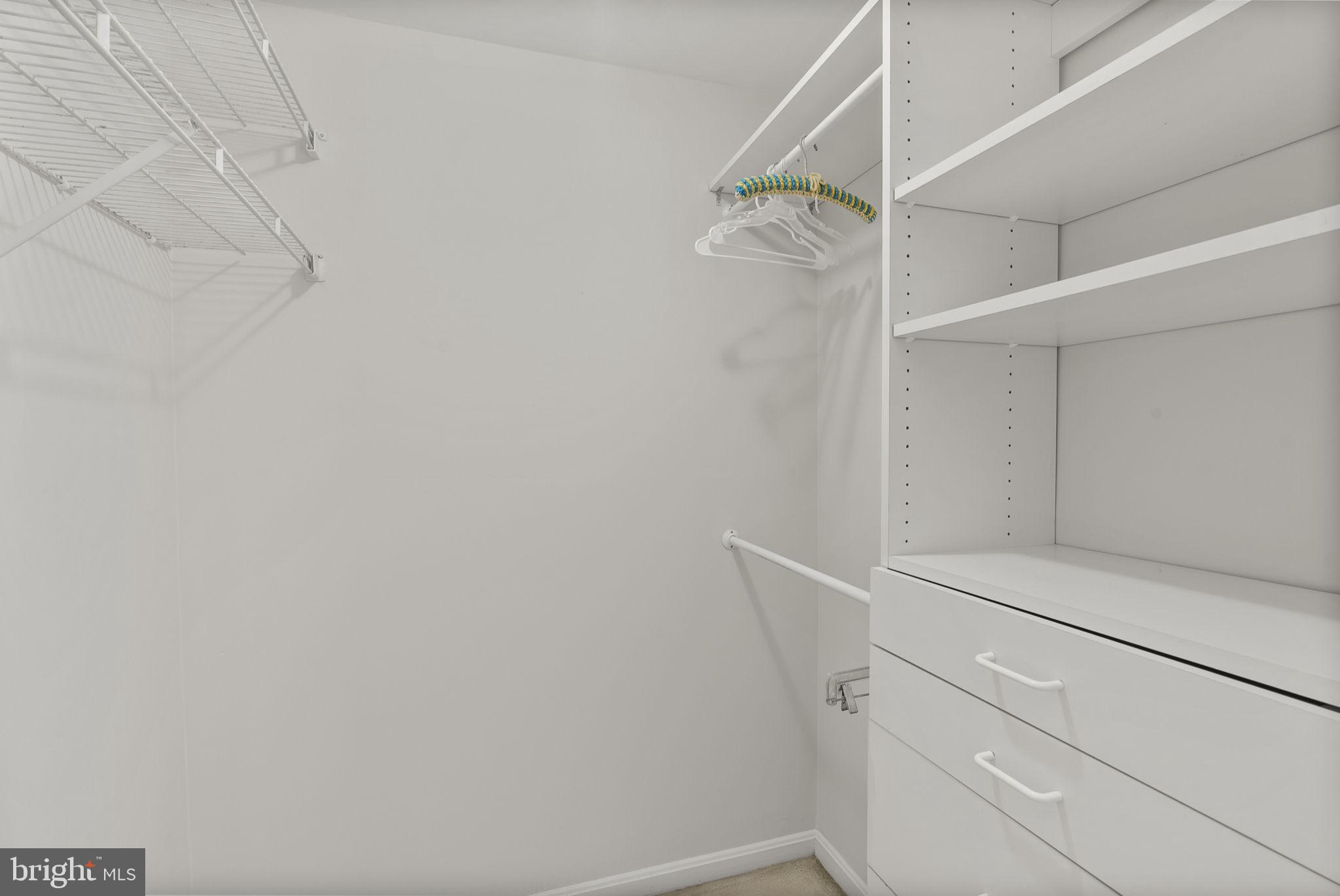 LOVETON FARMS - Residential