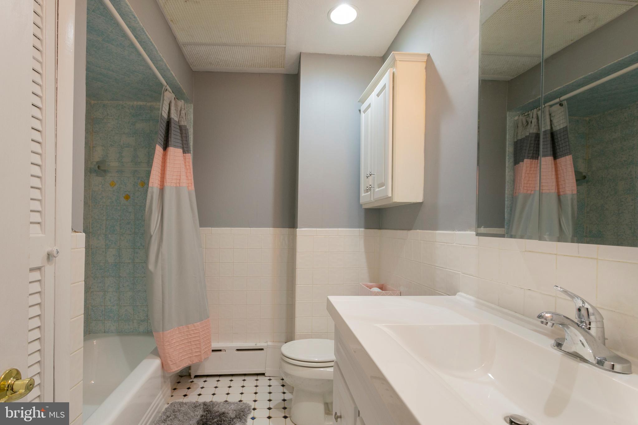 PHILADELPHIA (SOUTH) - Residential