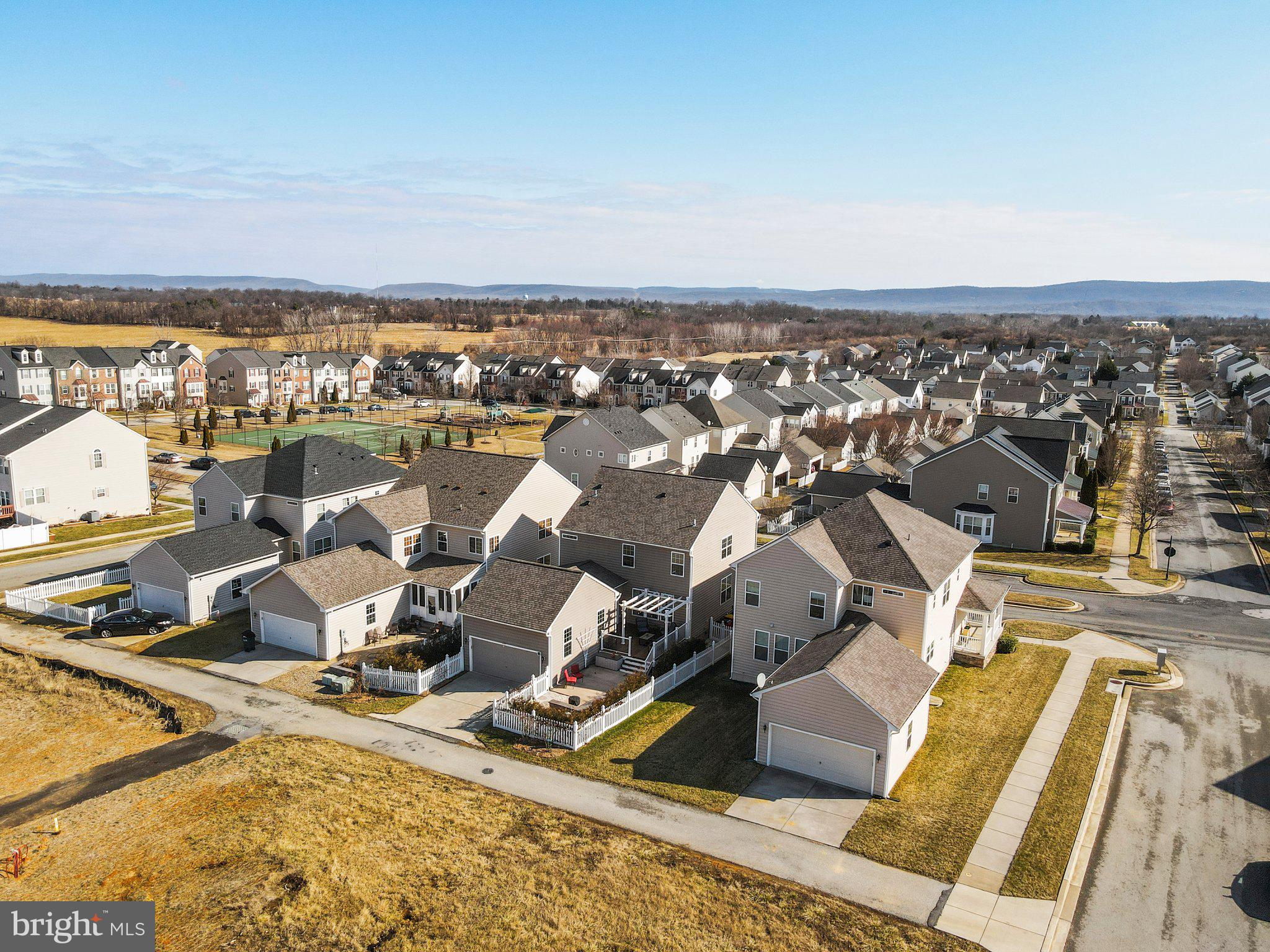 HUNTFIELD - Residential