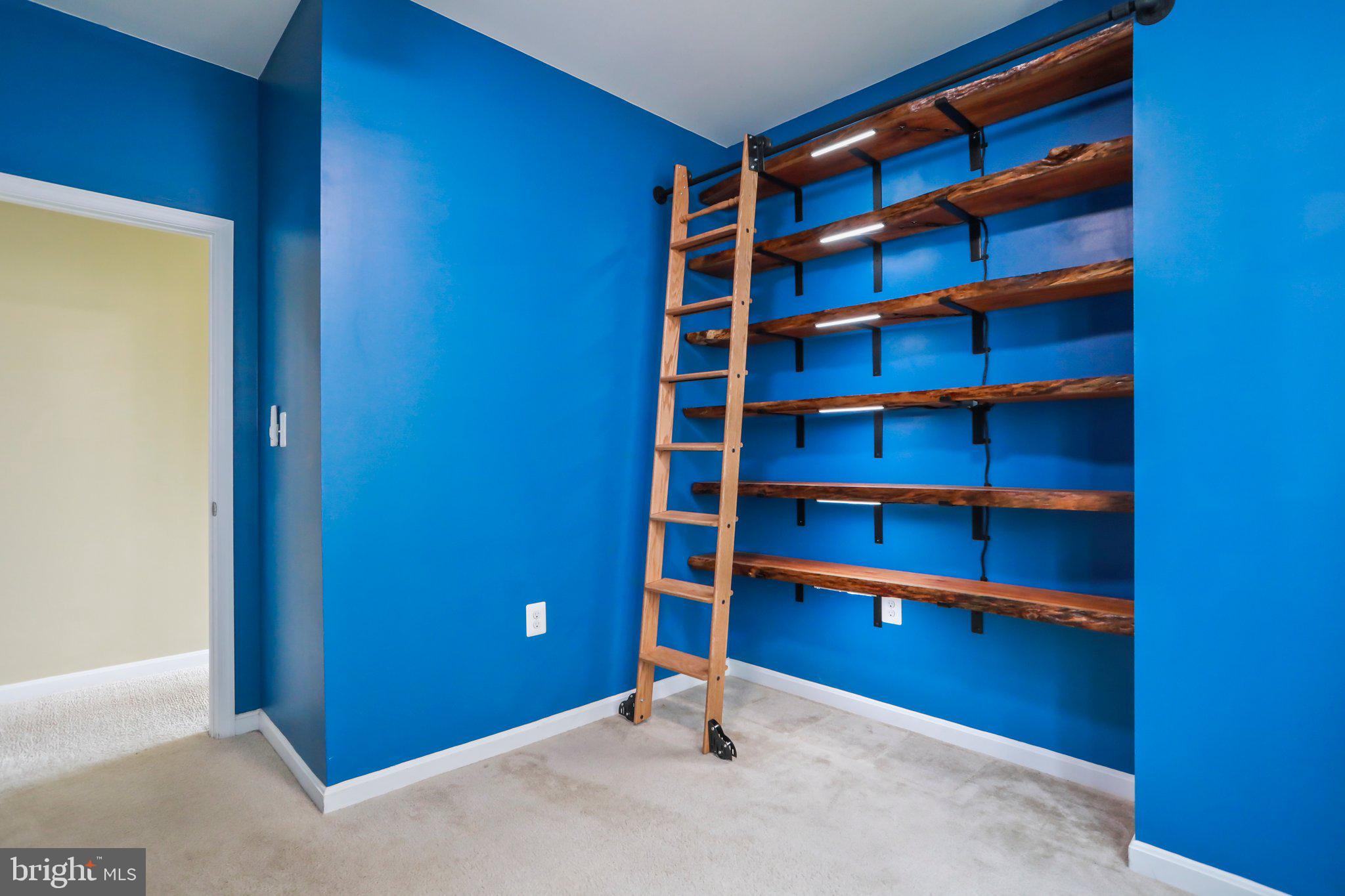 HUNTFIELD - Residential