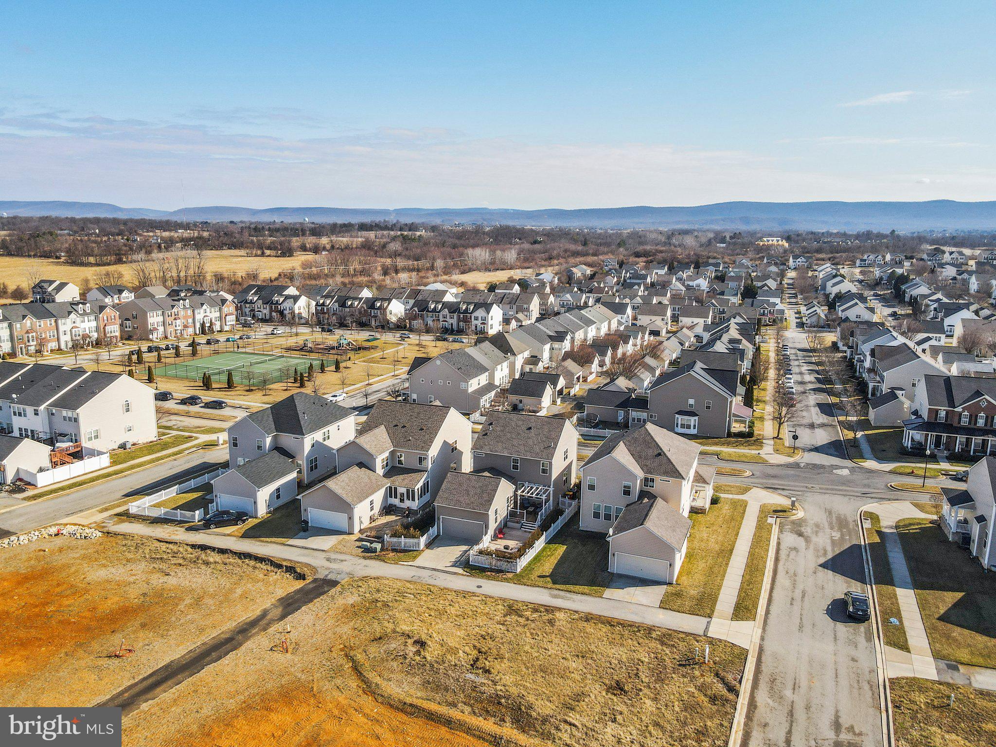 HUNTFIELD - Residential