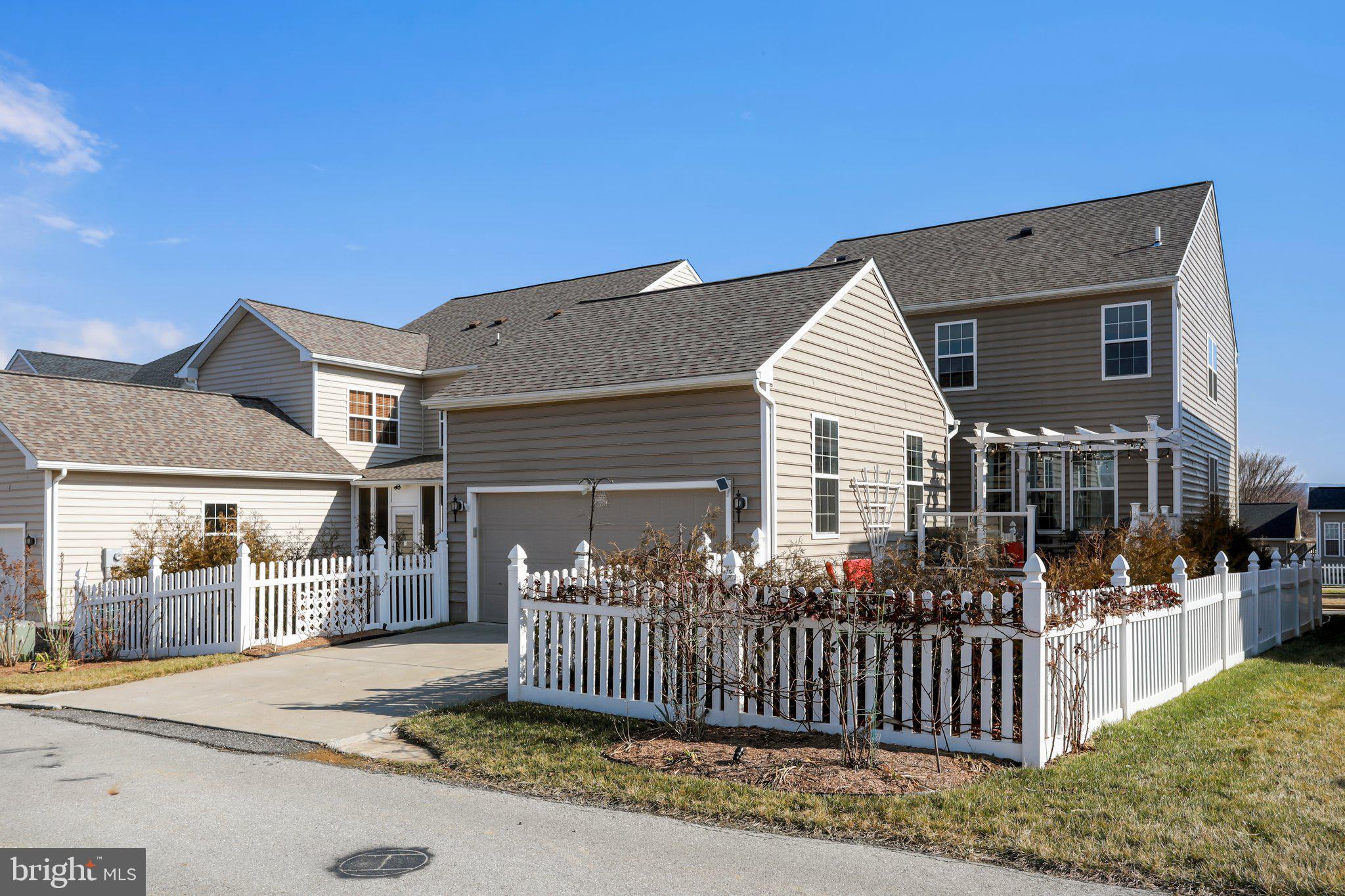 HUNTFIELD - Residential