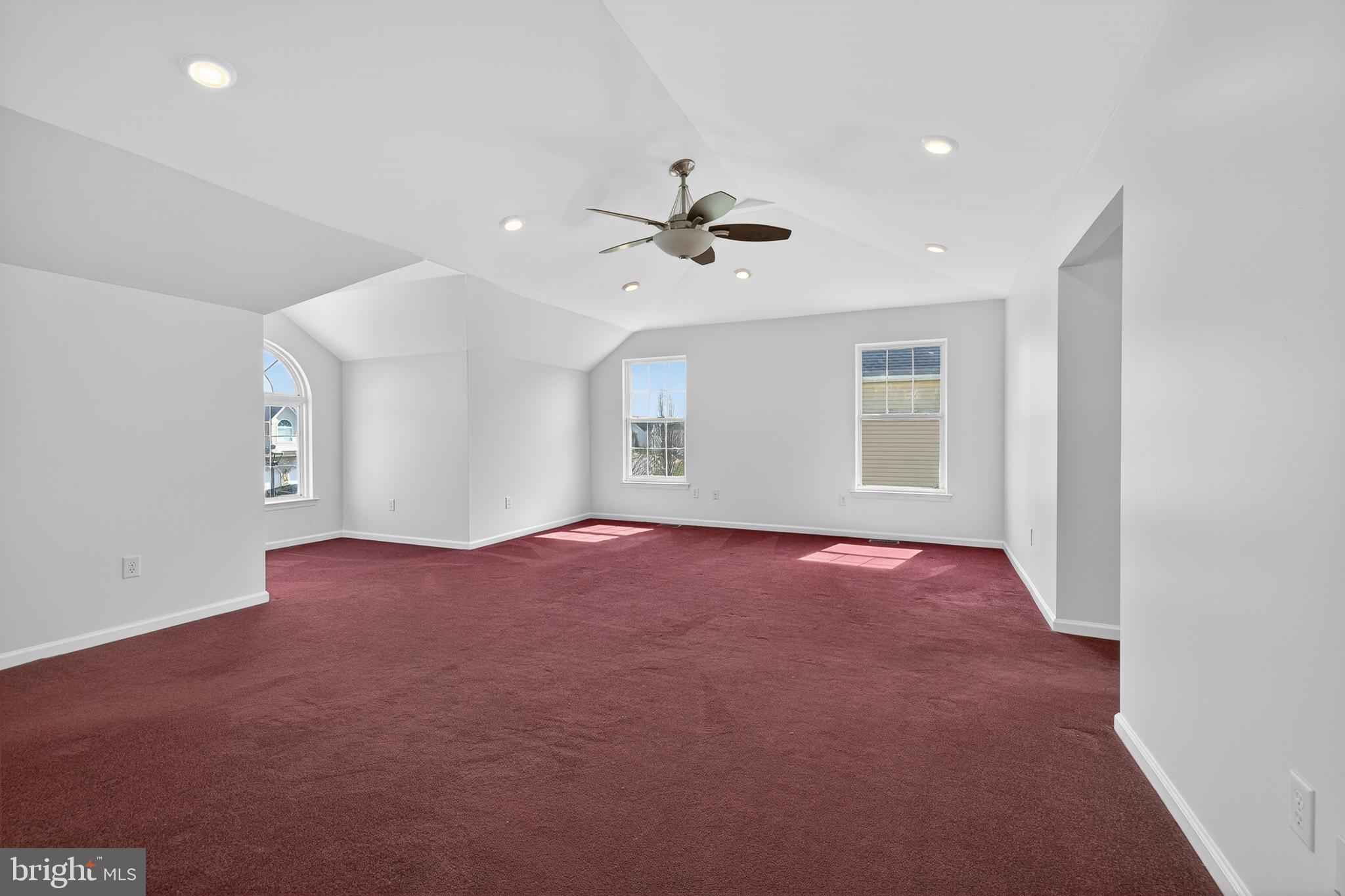 THE LEGENDS - Residential