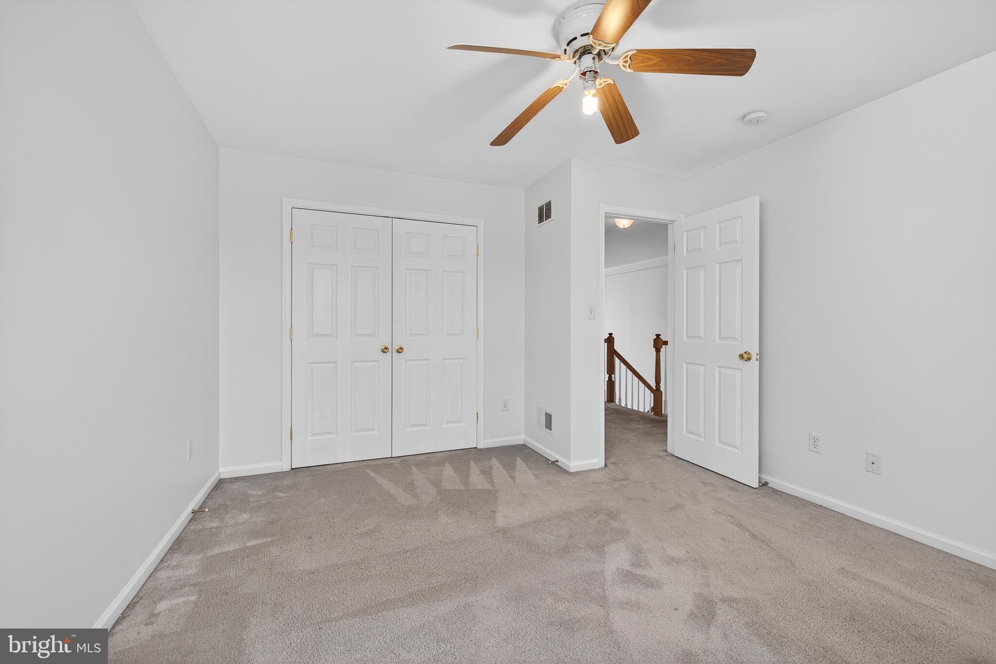 THE LEGENDS - Residential