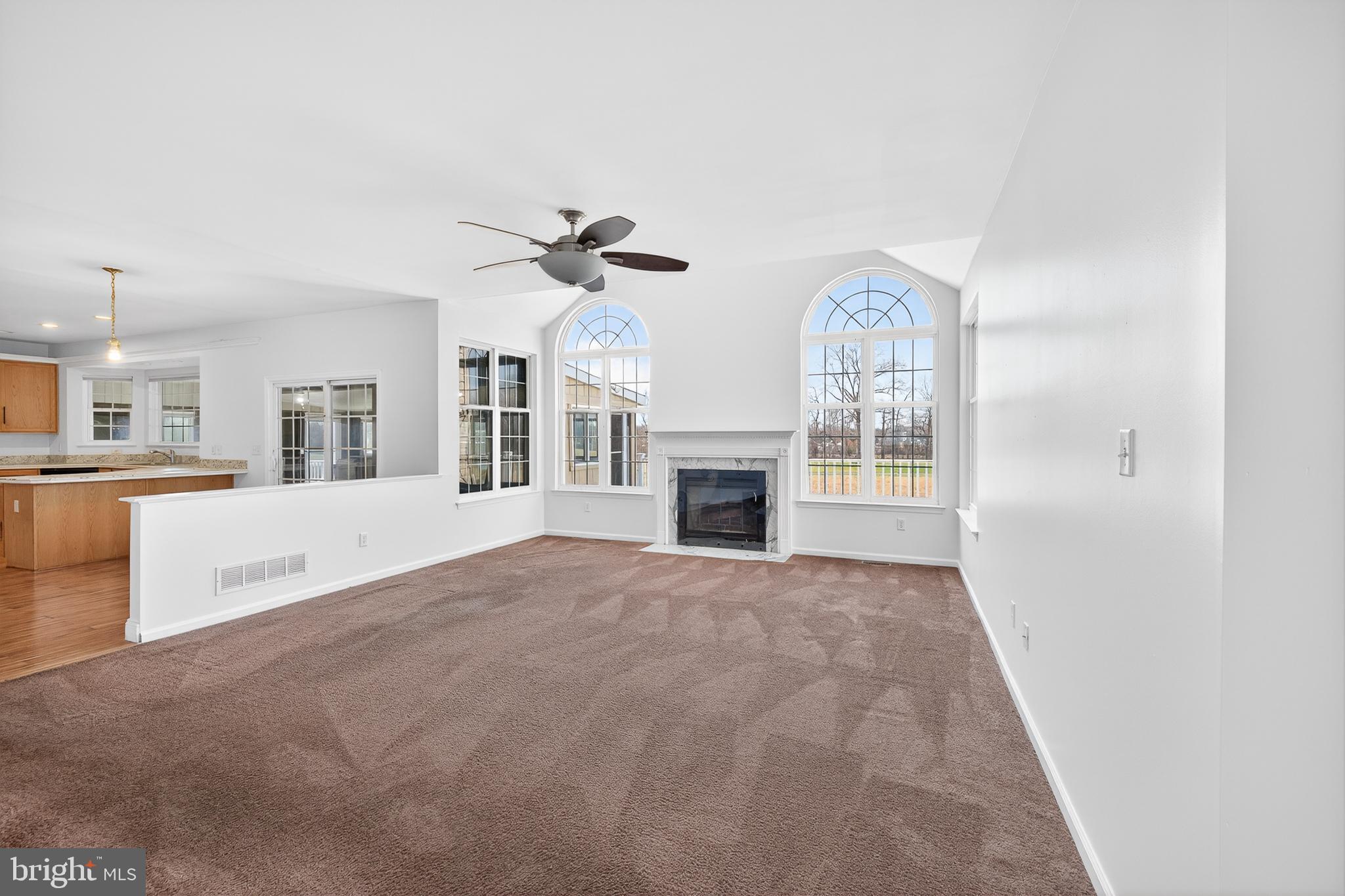 THE LEGENDS - Residential