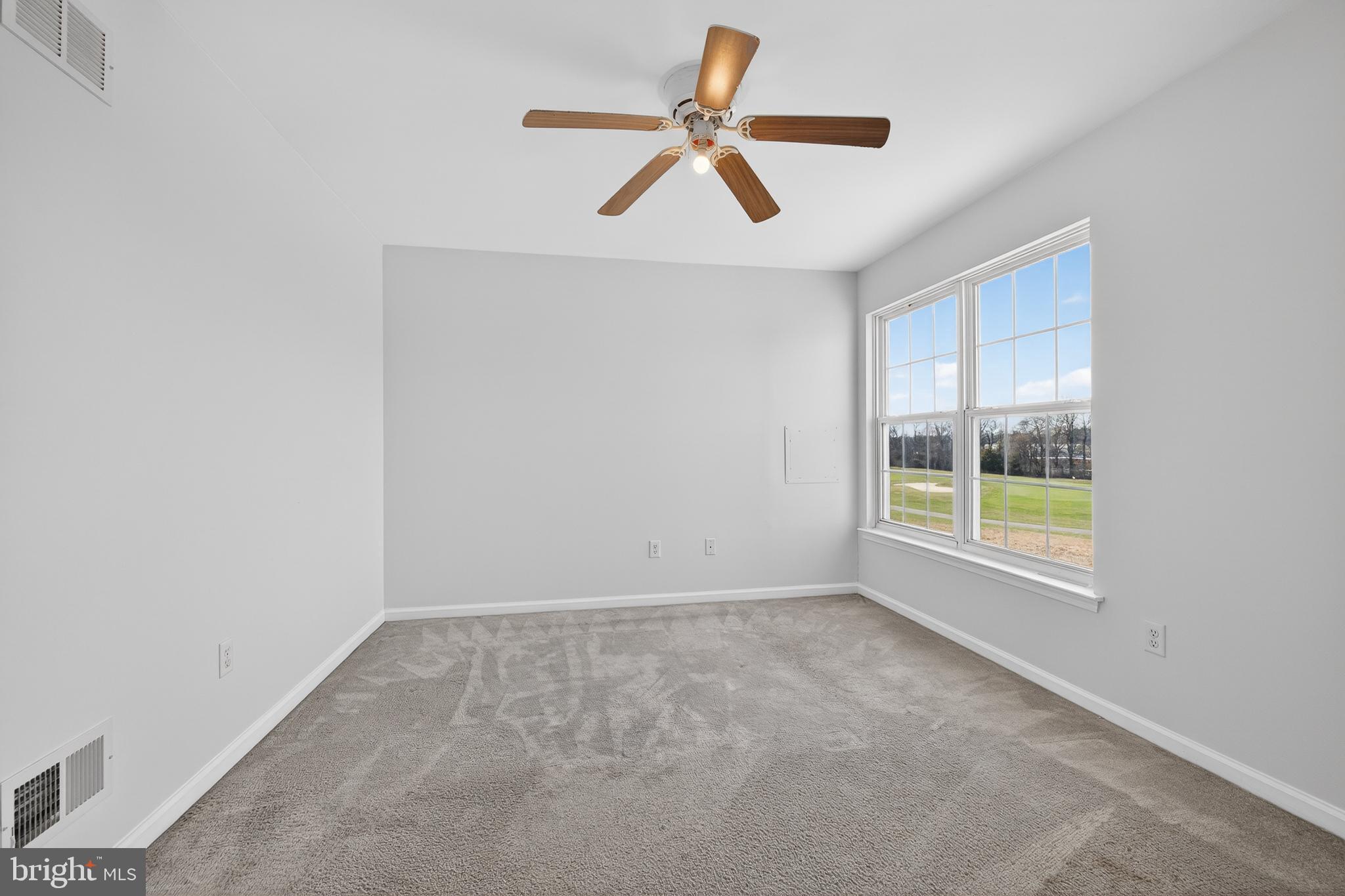 THE LEGENDS - Residential