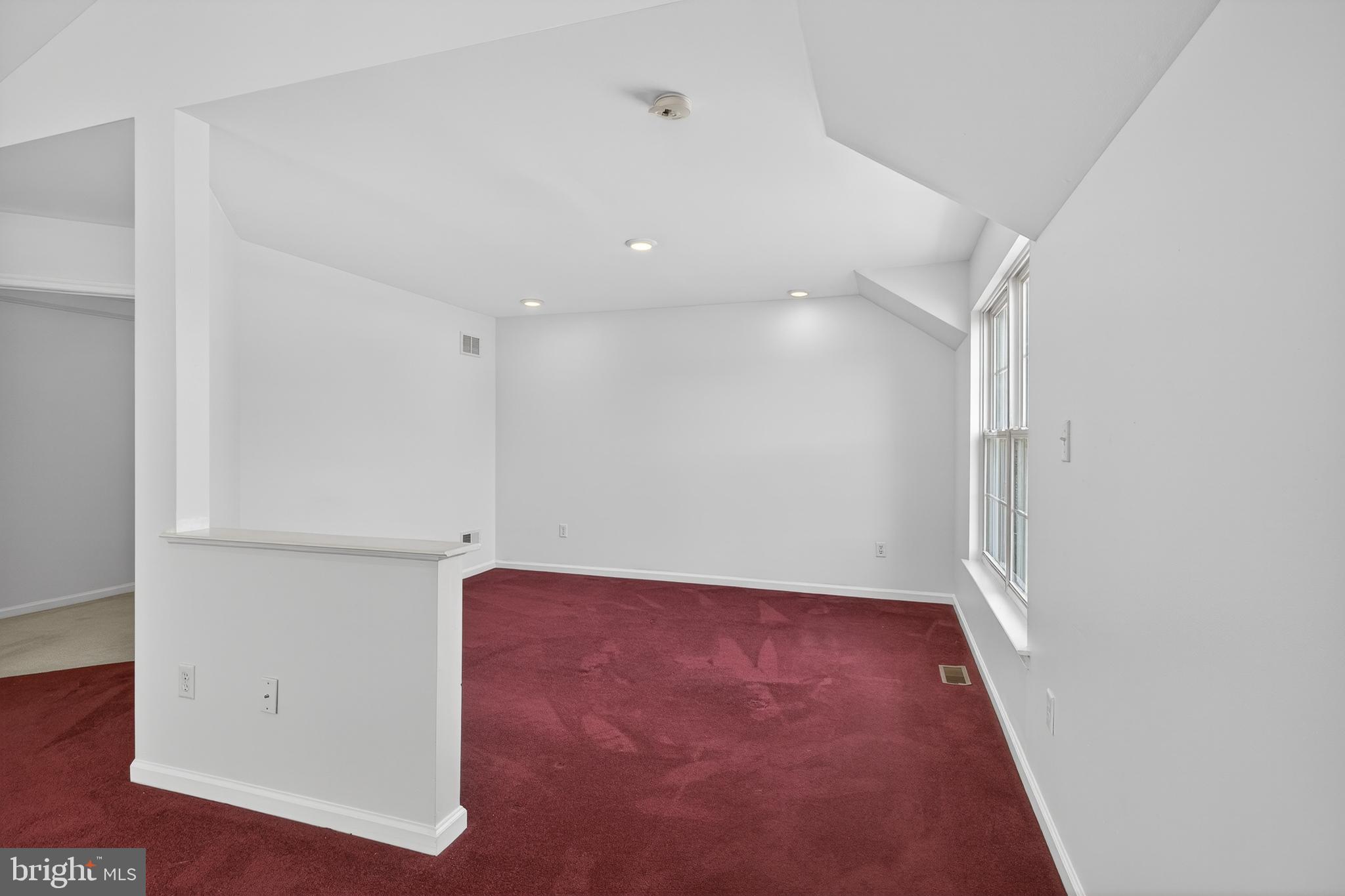 THE LEGENDS - Residential