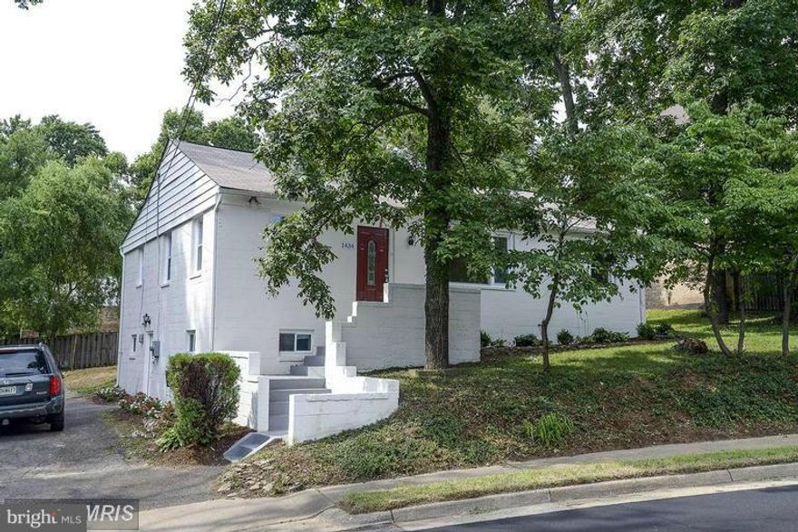 MUST SEE! COMPLETELY RENOVATED!! LOWEST PRICE RENTAL IN MCLEAN!  Vacant -Go and Show!!  Live in the heart of McLean, walk to shops and restaurants. Five minutes to beltway! Two level home with two bedrooms plus three bonus rooms and two full baths. New kitchen with granite and stainless steel appliances.  Refinished hardwood floors.  Large lot with fenced in back yard.