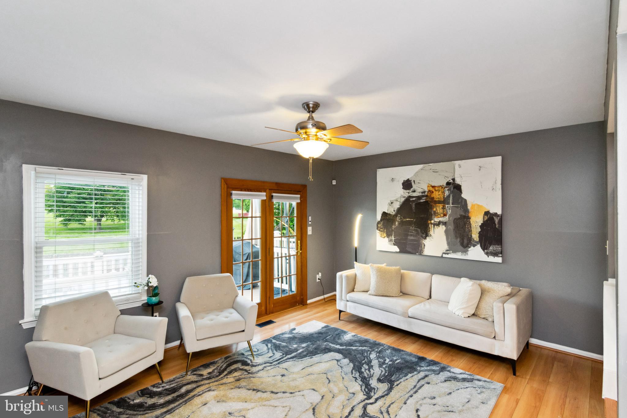 KINGS COURT - Residential