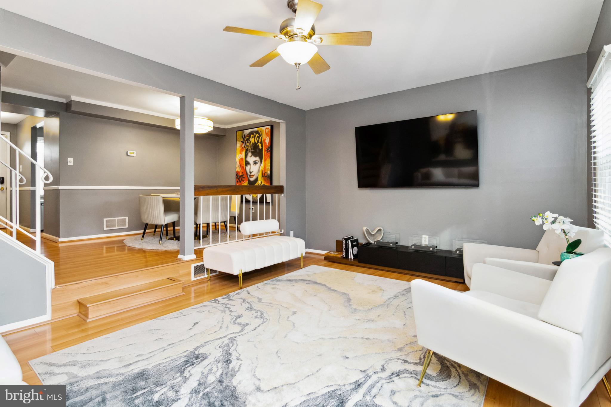 KINGS COURT - Residential