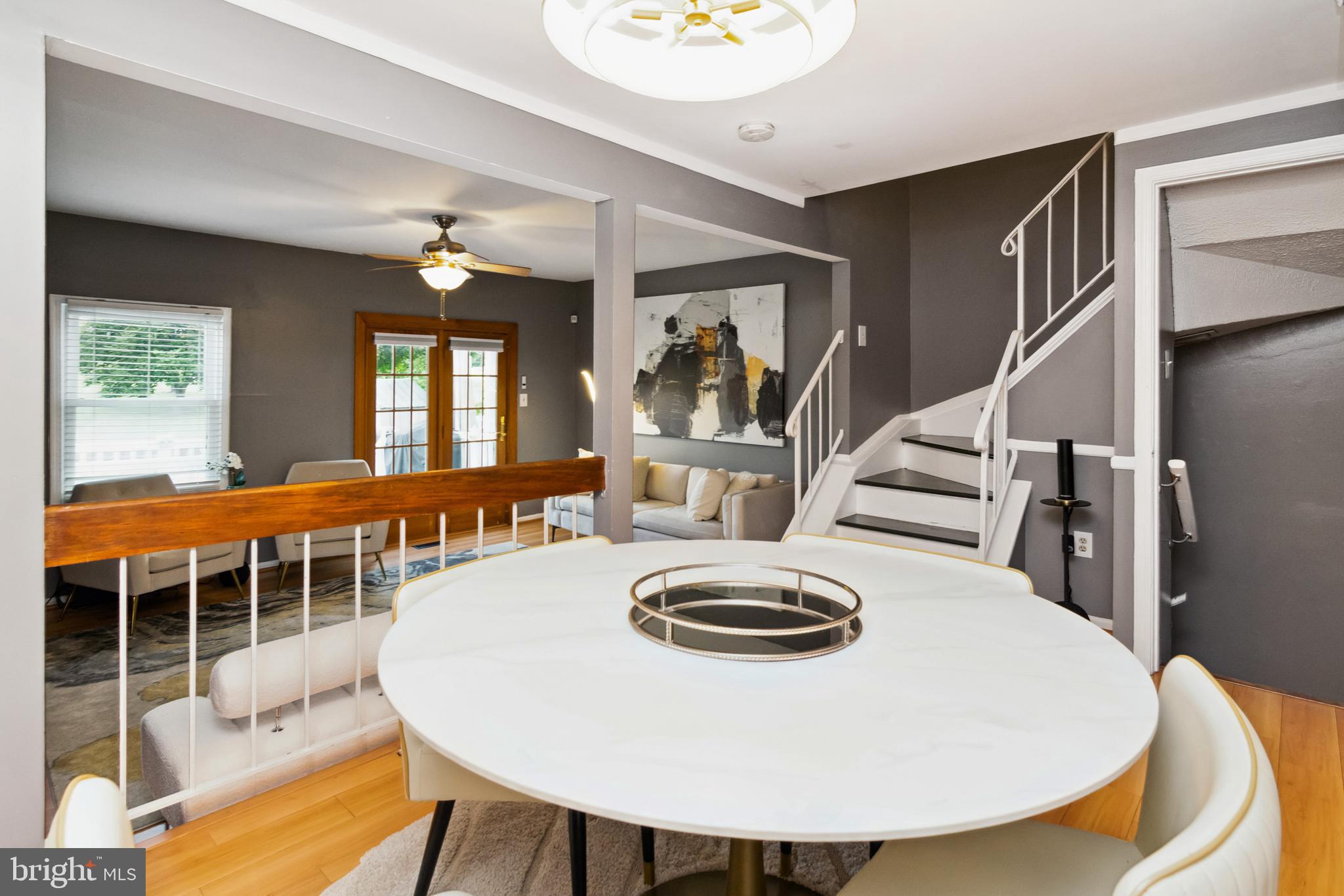 KINGS COURT - Residential