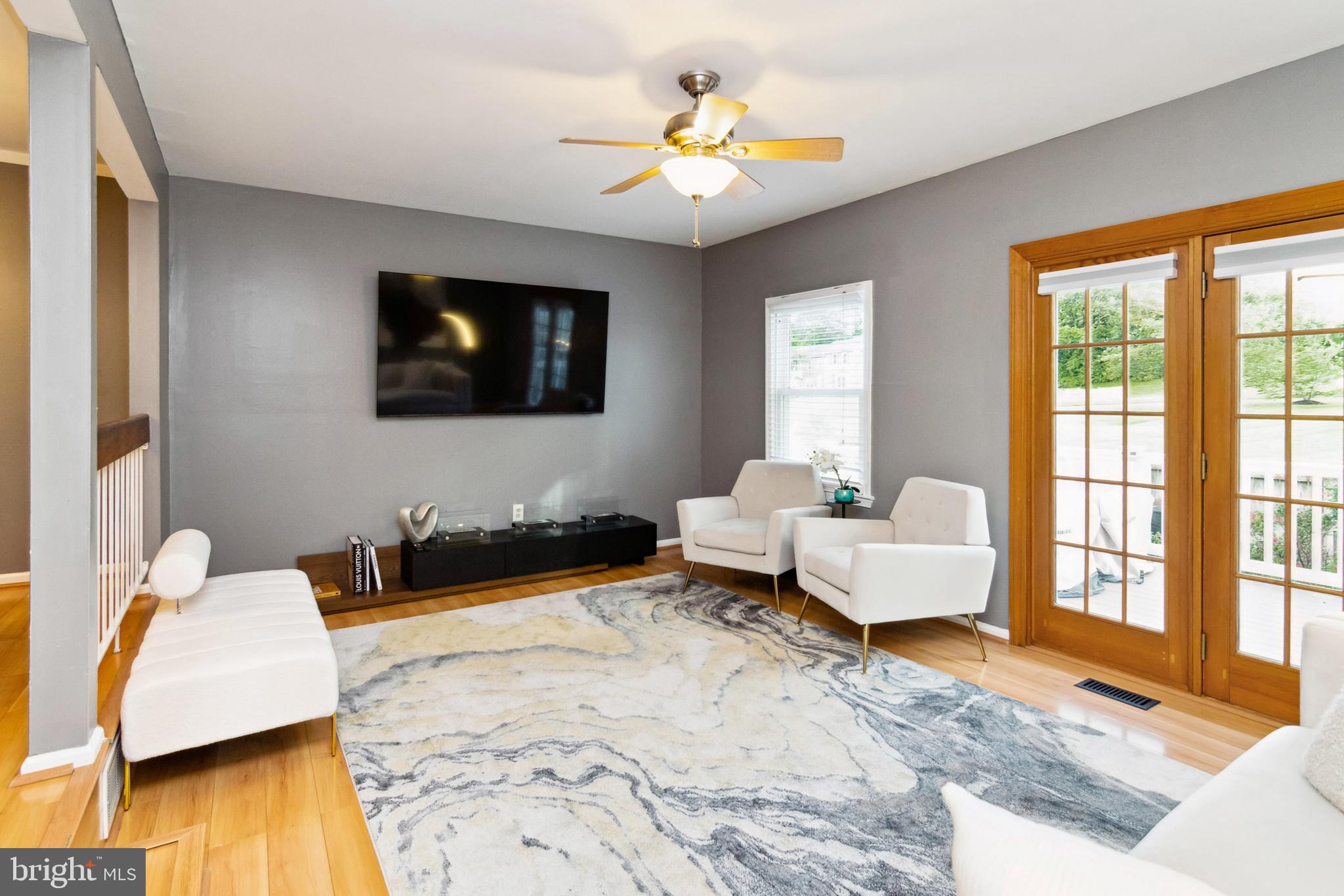 KINGS COURT - Residential