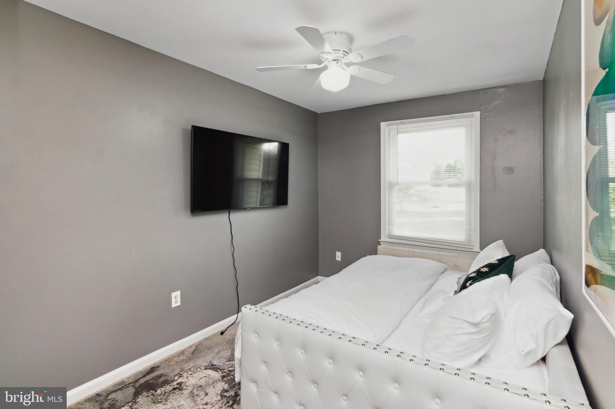 KINGS COURT - Residential