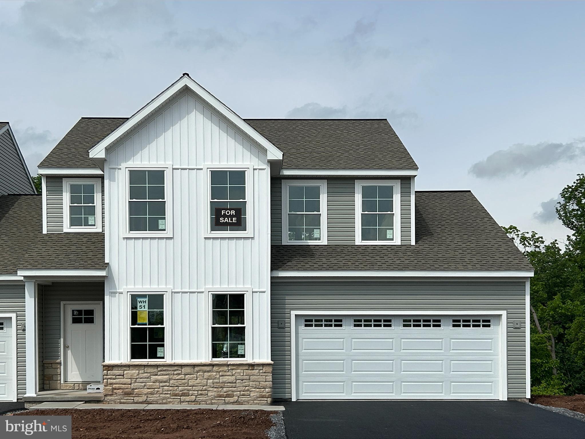 WOODLAND HILLS - Residential