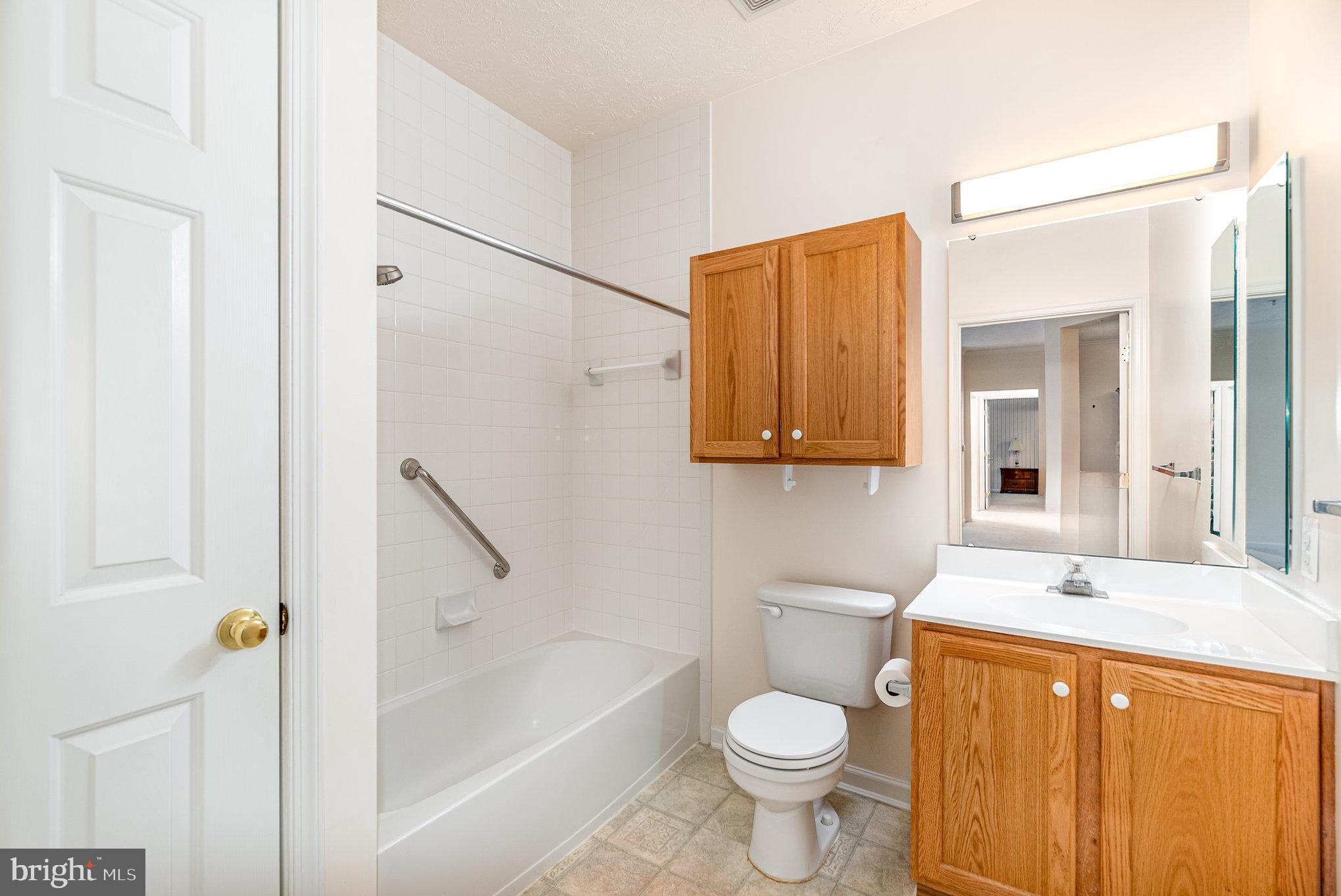 WINDSOR AT PERRY HALL FARMS - Residential