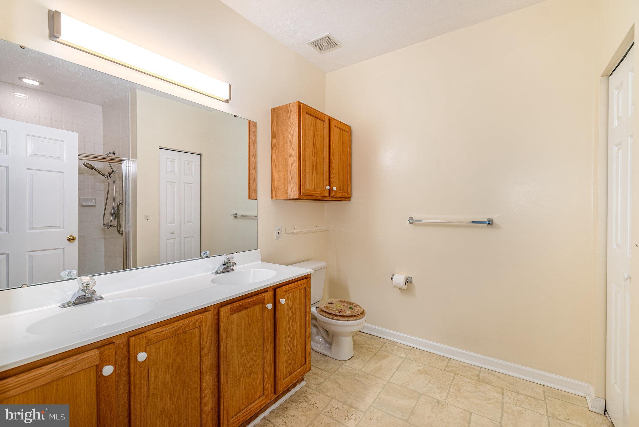 WINDSOR AT PERRY HALL FARMS - Residential