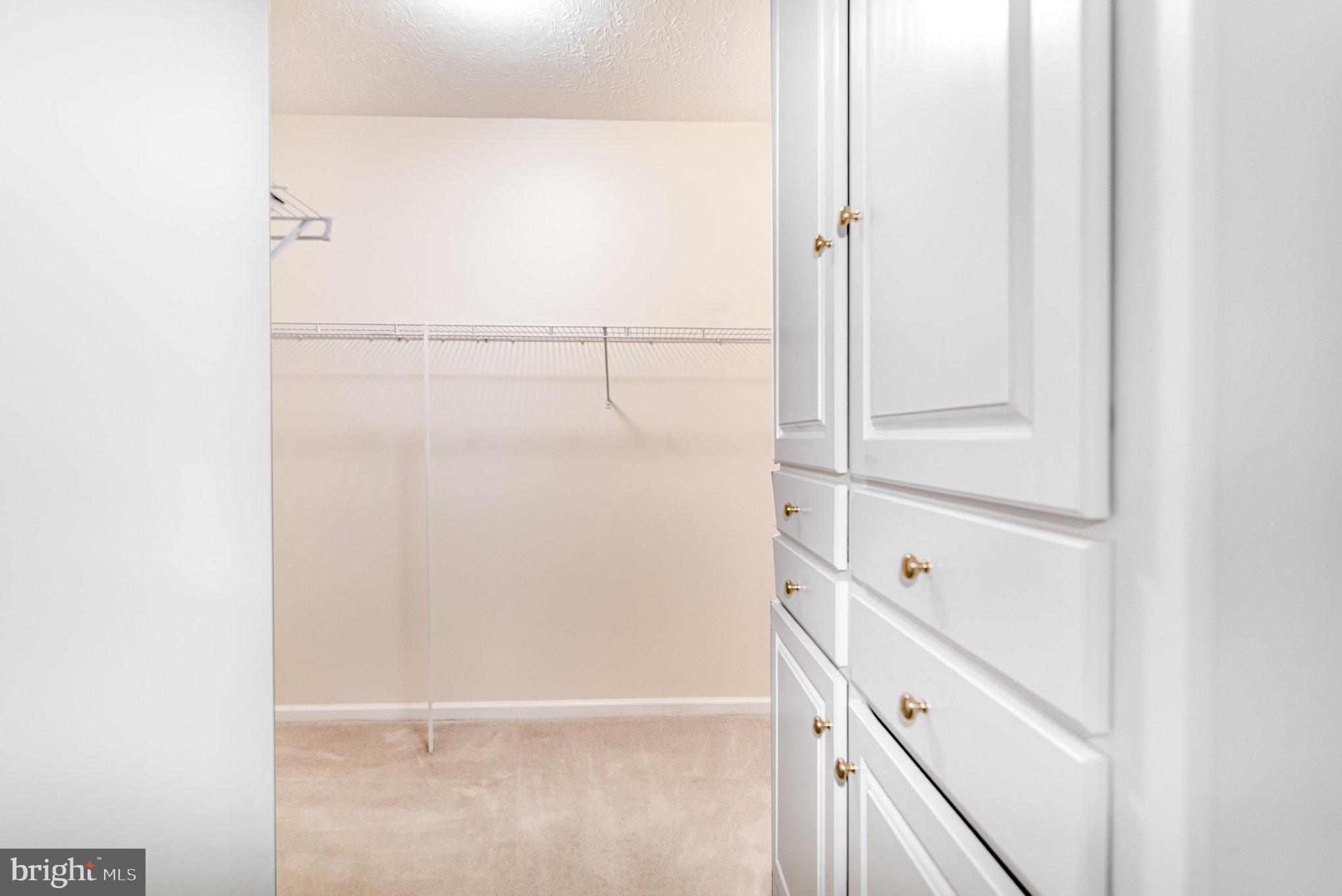 WINDSOR AT PERRY HALL FARMS - Residential