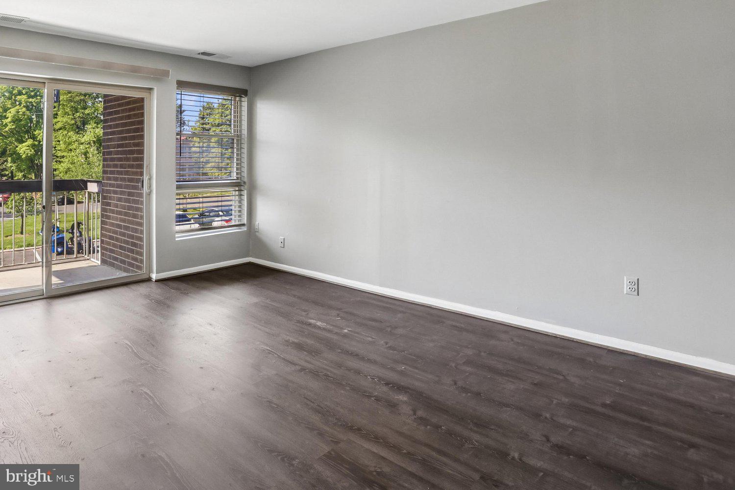 GLENMONT - Residential