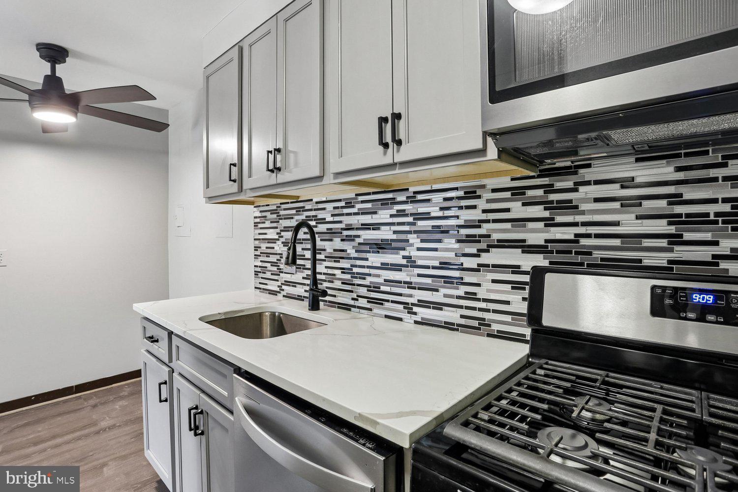 GLENMONT - Residential