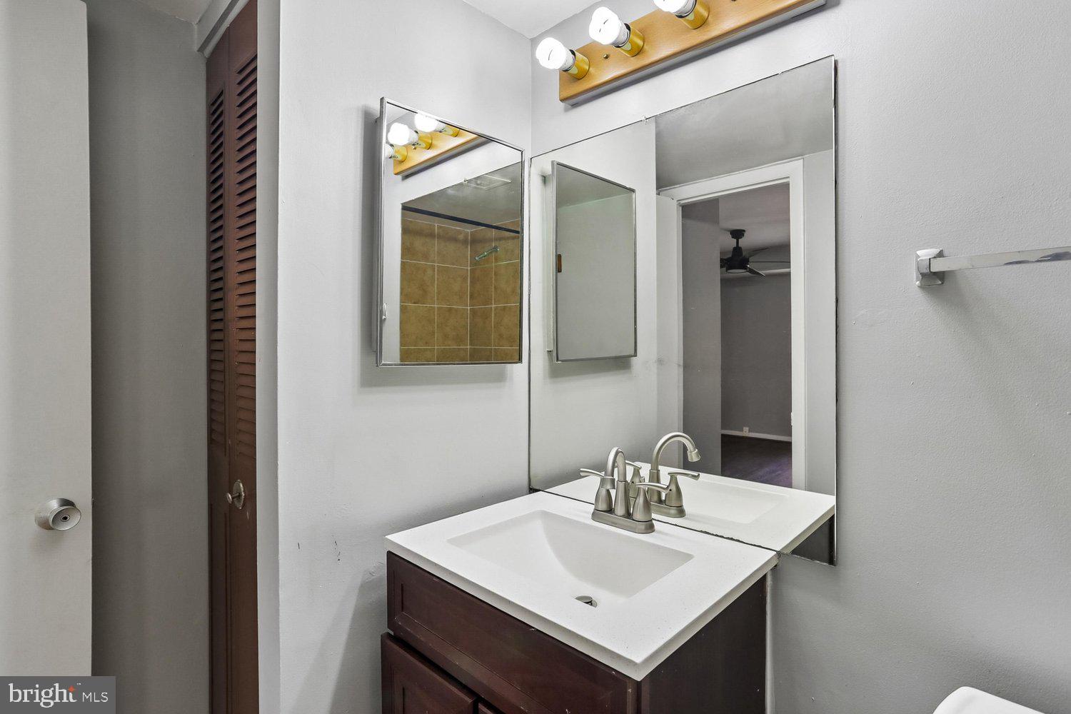GLENMONT - Residential