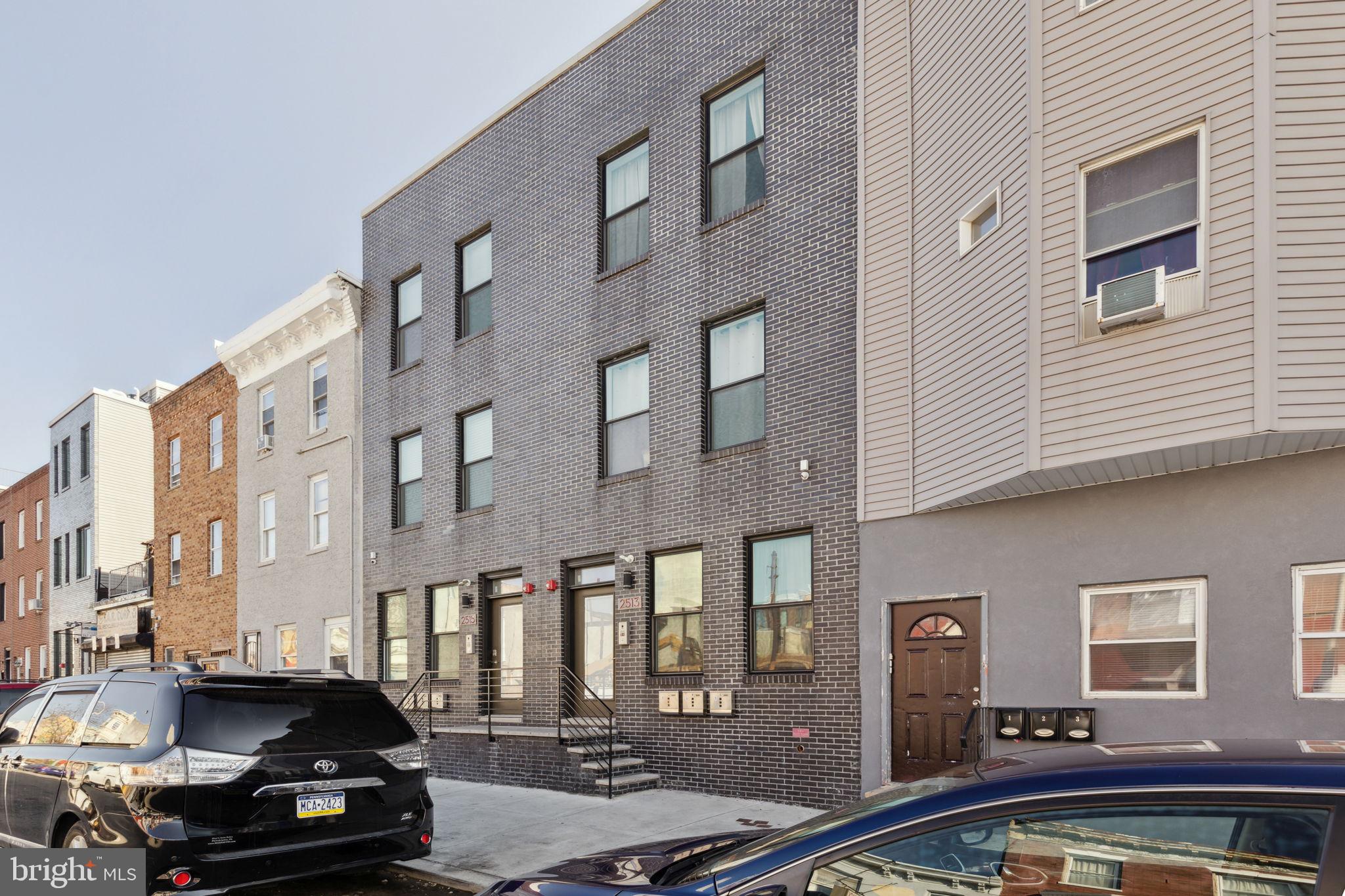 OLDE KENSINGTON - Residential Lease